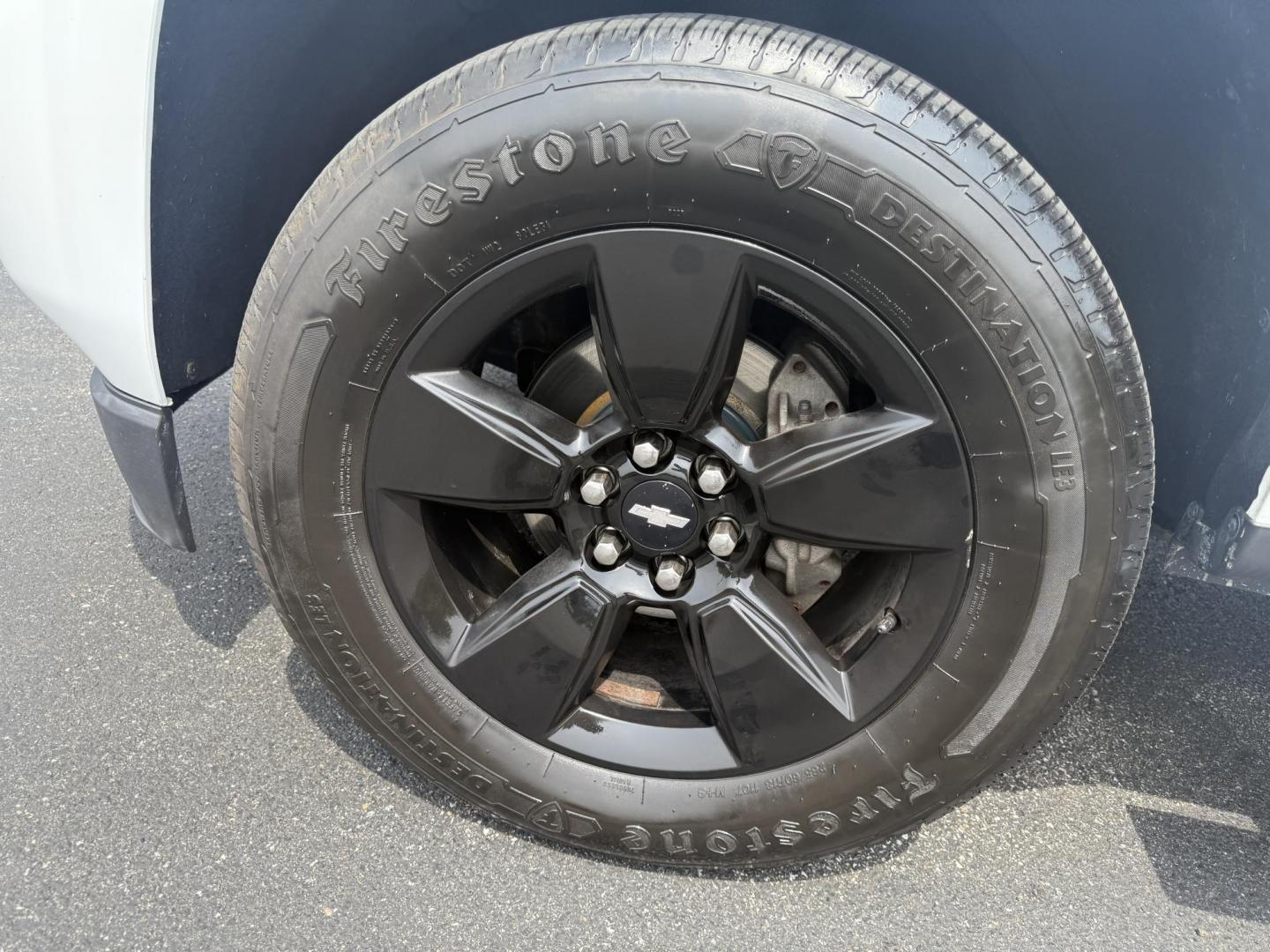 2016 White /Black Chevrolet Colorado LT Crew Cab 4WD Short Box (1GCGTCE36G1) with an 3.6L V6 DOHC 24V GAS engine, 6A transmission, located at 11115 Chardon Rd. , Chardon, OH, 44024, (440) 214-9705, 41.580246, -81.241943 - Photo#15