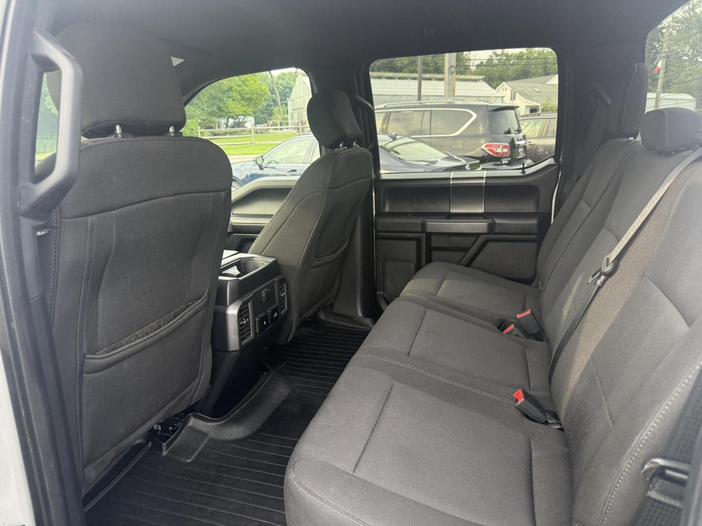 2018 Silver /Black Ford F-150 XLT SuperCrew 5.5-ft. Bed 4WD (1FTEW1EP0JK) with an 2.7L V6 DOHC 24V TWIN TURBO engine, 10 Speed Auto transmission, located at 547 E. Main St., Orwell, OH, 44076, (440) 437-5893, 41.535435, -80.847855 - This One Owner 2018 Ford F-150 is from Florida and it really shows underneath. Powered by Ford's incredible 2.7 Twin Turbo EcoBoost V6 engine and a 10 speed automatic transmission this truck will tow up to 7,600 pounds while achieving a respectable fuel economy of 24 MPG highway. On the inside you g - Photo#31