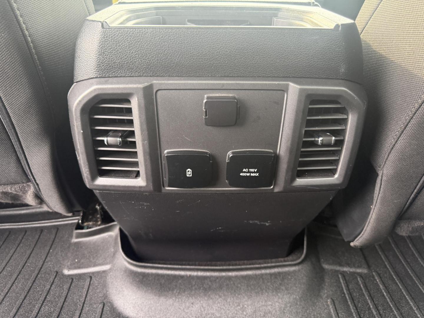 2018 Silver /Black Ford F-150 XLT SuperCrew 5.5-ft. Bed 4WD (1FTEW1EP0JK) with an 2.7L V6 DOHC 24V TWIN TURBO engine, 10 Speed Auto transmission, located at 547 E. Main St., Orwell, OH, 44076, (440) 437-5893, 41.535435, -80.847855 - This One Owner 2018 Ford F-150 is from Florida and it really shows underneath. Powered by Ford's incredible 2.7 Twin Turbo EcoBoost V6 engine and a 10 speed automatic transmission this truck will tow up to 7,600 pounds while achieving a respectable fuel economy of 24 MPG highway. On the inside you g - Photo#33