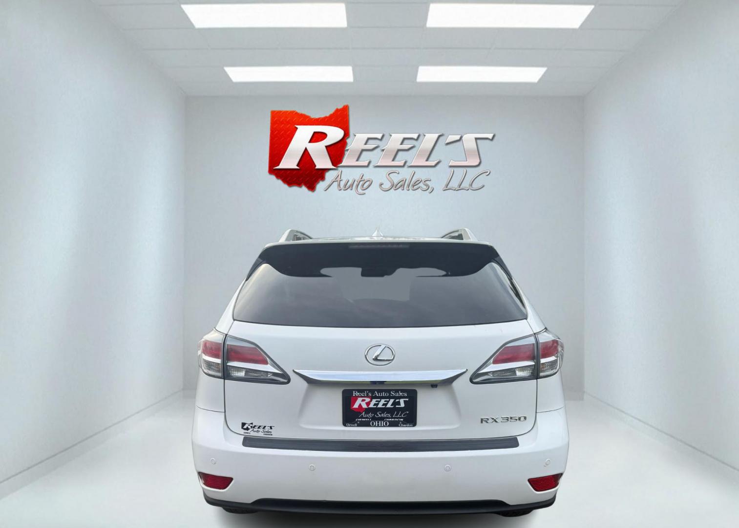 2015 White /Black Lexus RX 350 AWD (2T2BK1BA7FC) with an 3.5L V6 DOHC 24V engine, 6-Speed Automatic transmission, located at 11115 Chardon Rd. , Chardon, OH, 44024, (440) 214-9705, 41.580246, -81.241943 - Photo#8
