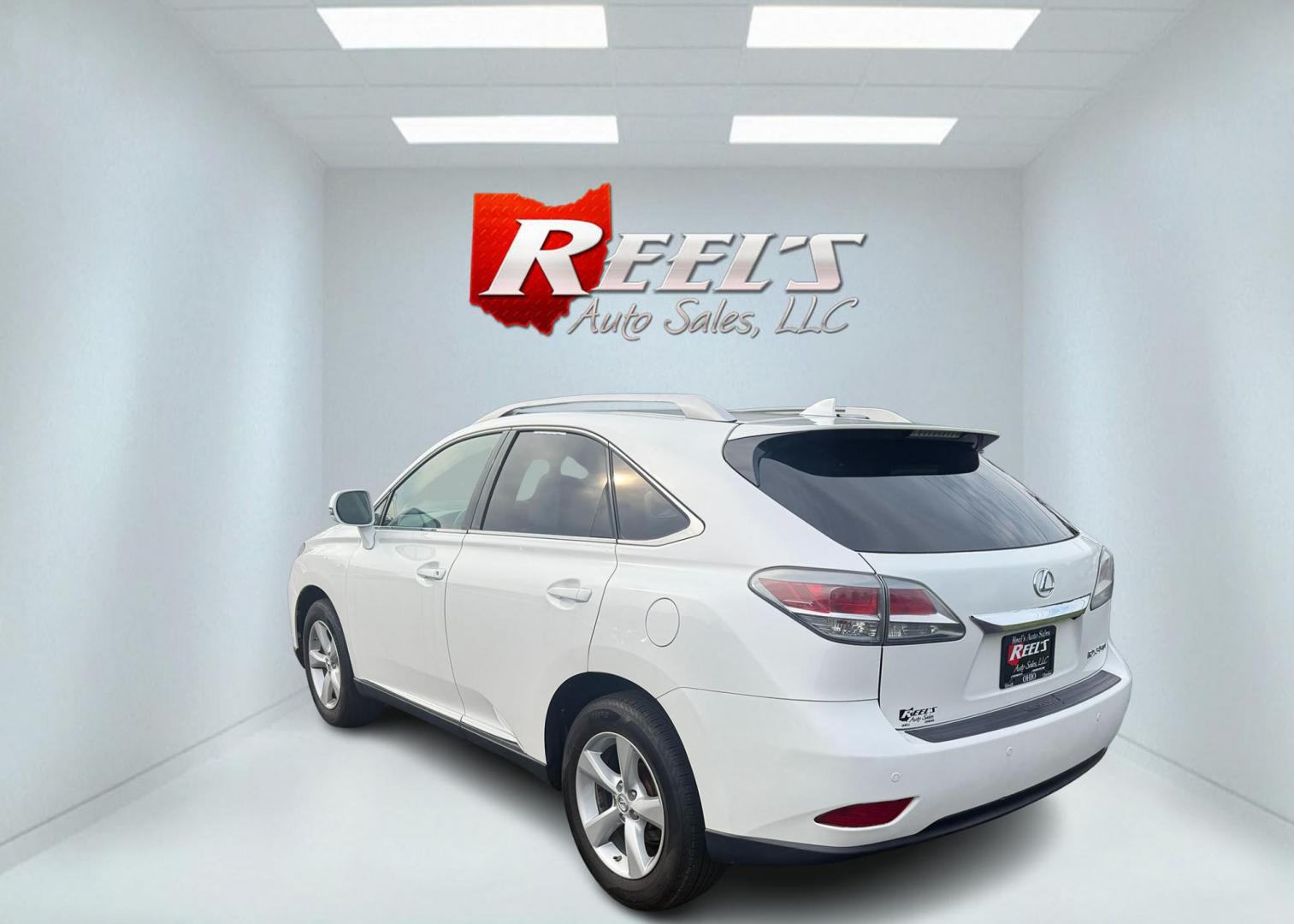 2015 White /Black Lexus RX 350 AWD (2T2BK1BA7FC) with an 3.5L V6 DOHC 24V engine, 6-Speed Automatic transmission, located at 11115 Chardon Rd. , Chardon, OH, 44024, (440) 214-9705, 41.580246, -81.241943 - Photo#9