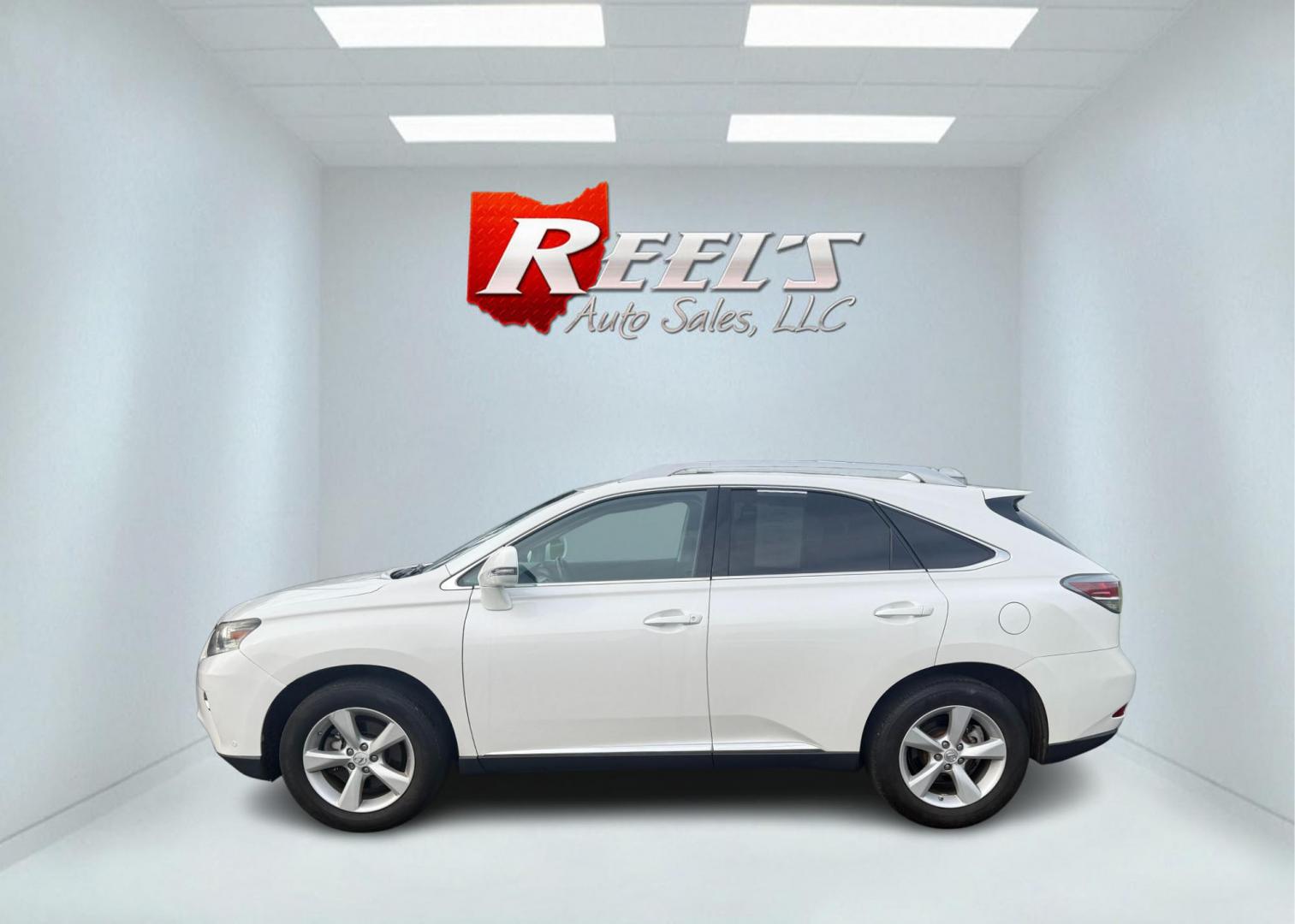 2015 White /Black Lexus RX 350 AWD (2T2BK1BA7FC) with an 3.5L V6 DOHC 24V engine, 6-Speed Automatic transmission, located at 11115 Chardon Rd. , Chardon, OH, 44024, (440) 214-9705, 41.580246, -81.241943 - Photo#12