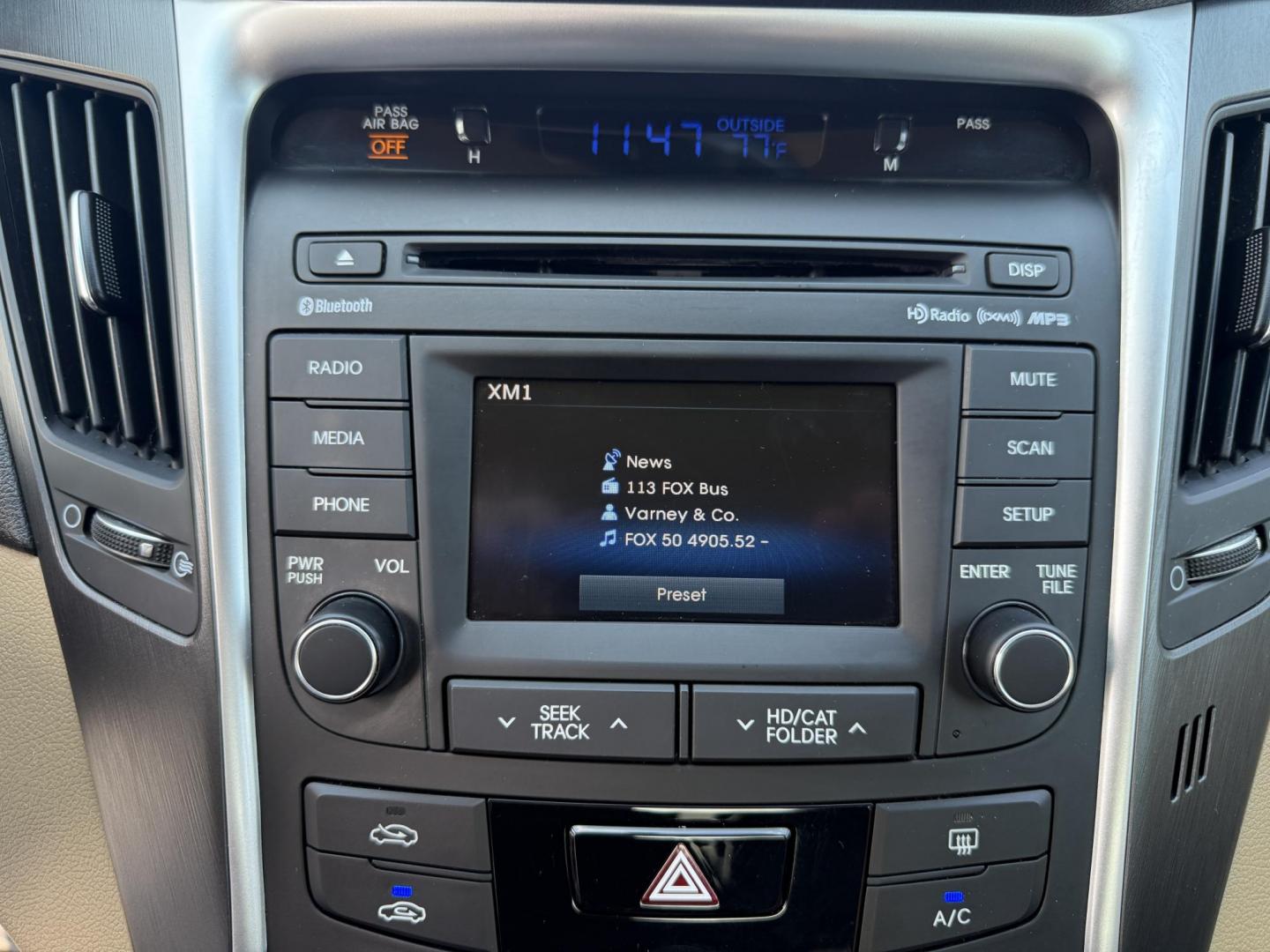 2014 White /Brown Hyundai Sonata GLS (5NPEB4AC8EH) with an 2.4L I4 DOHC 16V engine, 6-Speed Automatic transmission, located at 547 E. Main St., Orwell, OH, 44076, (440) 437-5893, 41.535435, -80.847855 - This One Owner 2014 Hyundai Sonata GLS with a leather interior combines comfort and style with its premium seating, complementing the vehicle's features like the 2.4L I4 GDI engine, 6-speed automatic transmission, active ECO mode, power driver’s seat, heated front seats, a 4.3-inch touchscreen, an - Photo#23