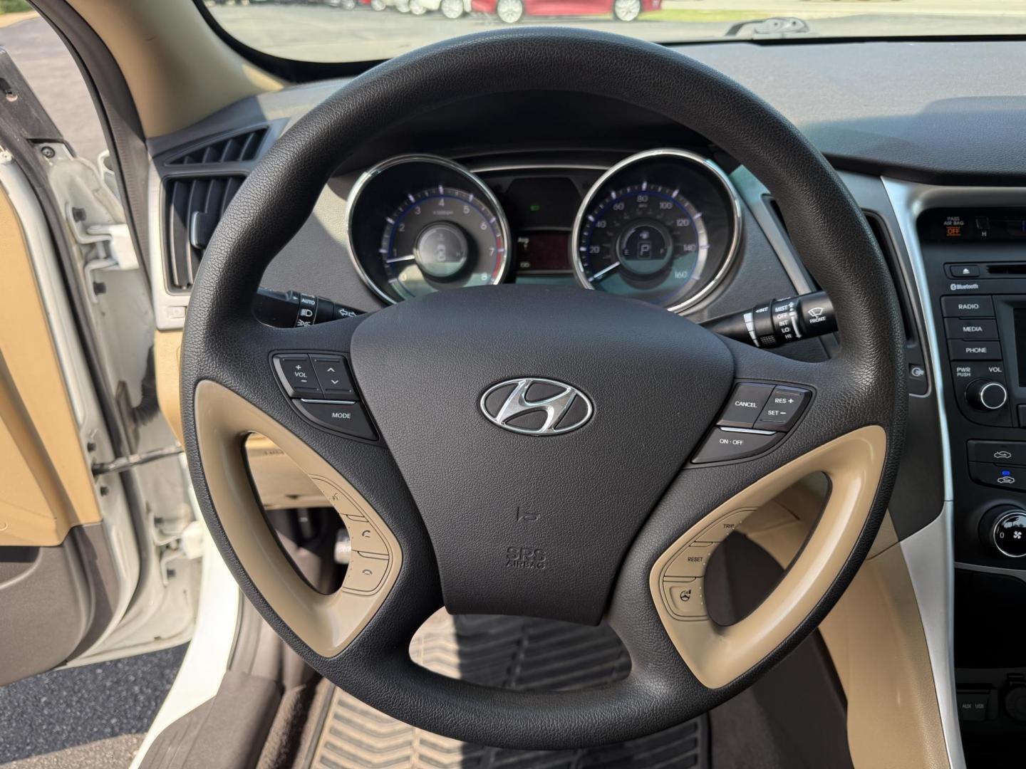 2014 White /Brown Hyundai Sonata GLS (5NPEB4AC8EH) with an 2.4L I4 DOHC 16V engine, 6-Speed Automatic transmission, located at 547 E. Main St., Orwell, OH, 44076, (440) 437-5893, 41.535435, -80.847855 - This One Owner 2014 Hyundai Sonata GLS with a leather interior combines comfort and style with its premium seating, complementing the vehicle's features like the 2.4L I4 GDI engine, 6-speed automatic transmission, active ECO mode, power driver’s seat, heated front seats, a 4.3-inch touchscreen, an - Photo#22