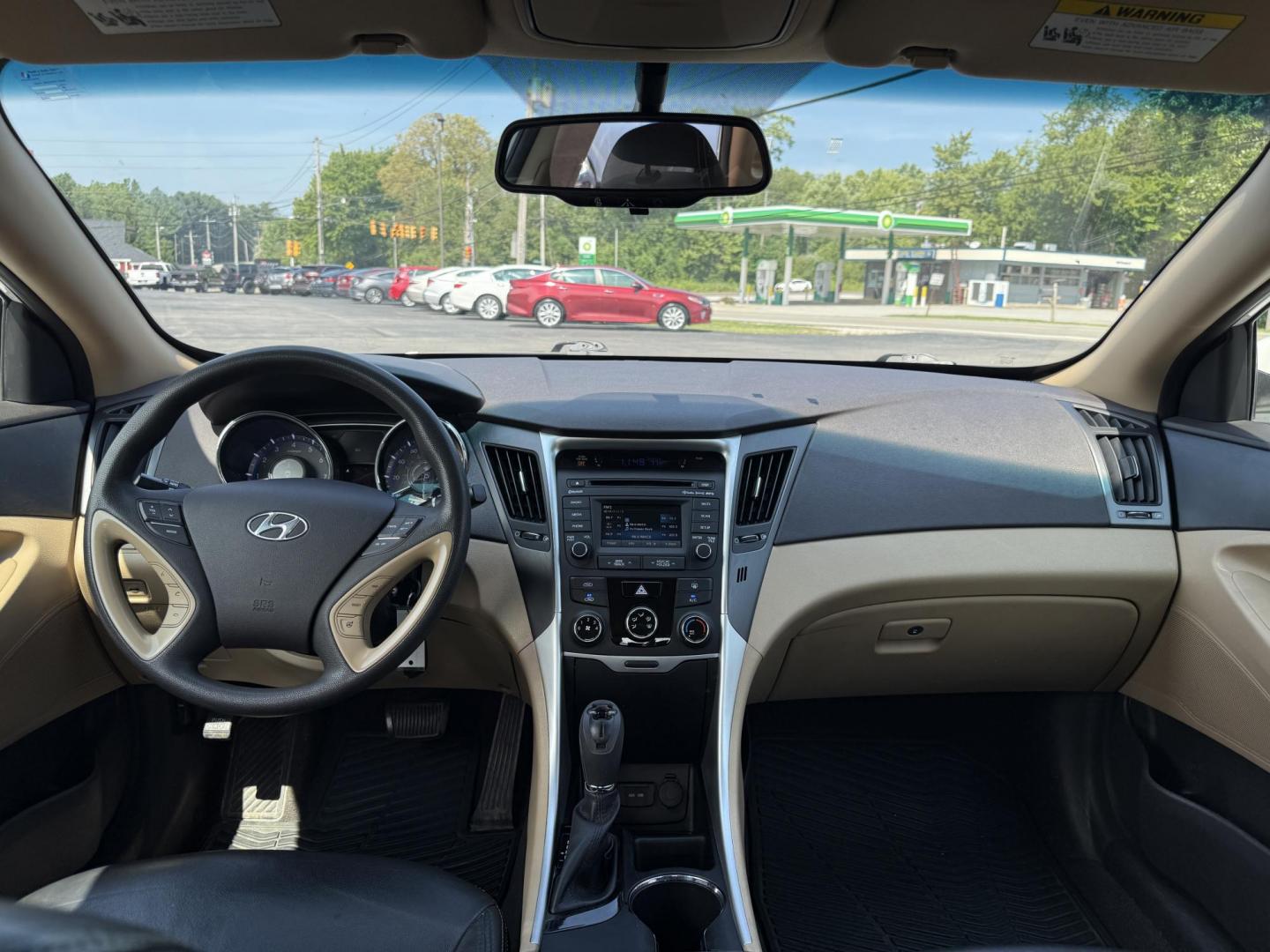 2014 White /Brown Hyundai Sonata GLS (5NPEB4AC8EH) with an 2.4L I4 DOHC 16V engine, 6-Speed Automatic transmission, located at 547 E. Main St., Orwell, OH, 44076, (440) 437-5893, 41.535435, -80.847855 - This One Owner 2014 Hyundai Sonata GLS with a leather interior combines comfort and style with its premium seating, complementing the vehicle's features like the 2.4L I4 GDI engine, 6-speed automatic transmission, active ECO mode, power driver’s seat, heated front seats, a 4.3-inch touchscreen, an - Photo#31