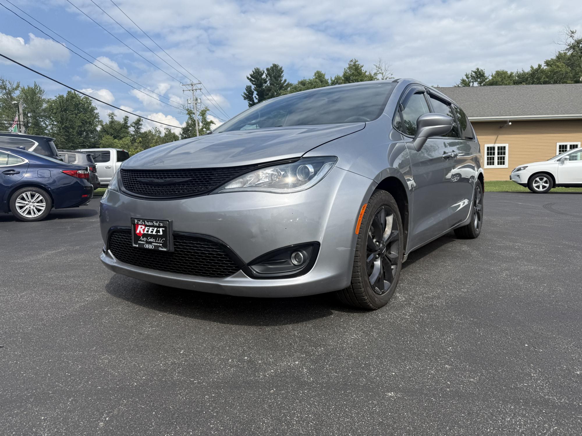 photo of 2019 Chrysler Pacifica Touring Plus