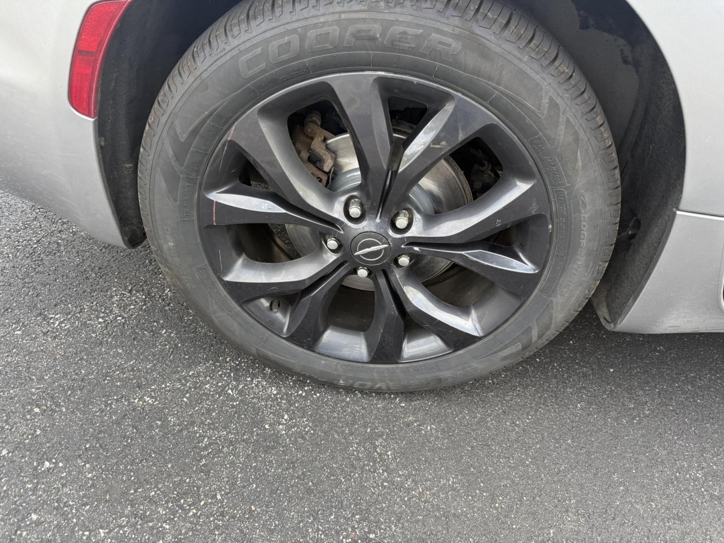 2019 Silver /Black Chrysler Pacifica Touring Plus (2C4RC1FG2KR) with an 3.6L V6 DOHC 24V engine, 9A transmission, located at 547 E. Main St., Orwell, OH, 44076, (440) 437-5893, 41.535435, -80.847855 - This 2019 Chrysler Pacifica Touring Plus with the 3.6 Pentastar V6 engine and 9-speed automatic transmission offers a versatile and comfortable family vehicle, achieving around 28 MPG highway. It features a power driver’s seat, a 7.0-inch touchscreen with Apple CarPlay and Android Auto, tri-zone a - Photo#6