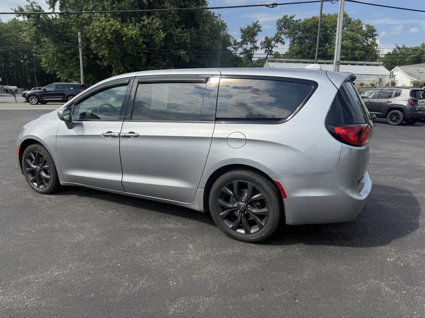 2019 Silver /Black Chrysler Pacifica Touring Plus (2C4RC1FG2KR) with an 3.6L V6 DOHC 24V engine, 9A transmission, located at 547 E. Main St., Orwell, OH, 44076, (440) 437-5893, 41.535435, -80.847855 - This 2019 Chrysler Pacifica Touring Plus with the 3.6 Pentastar V6 engine and 9-speed automatic transmission offers a versatile and comfortable family vehicle, achieving around 28 MPG highway. It features a power driver’s seat, a 7.0-inch touchscreen with Apple CarPlay and Android Auto, tri-zone a - Photo#10