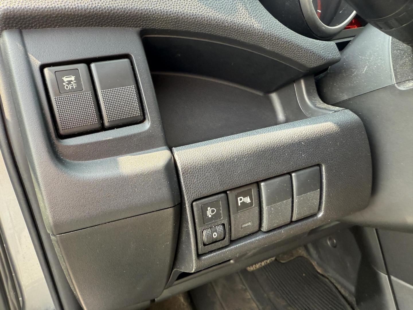 2015 Silver /Black Mazda MAZDA5 Grand Touring (JM1CW2DL0F0) with an 2.5L I4 DOHC 16V engine, 5-Speed Automatic transmission, located at 11115 Chardon Rd. , Chardon, OH, 44024, (440) 214-9705, 41.580246, -81.241943 - This 2015 Mazda Mazda 5 with a 2.5L I4 engine and 5-speed automatic transmission offers a versatile and comfortable minivan, achieving approximately 29 MPG highway. It features a leather interior, second-row captain’s seats, heated front seats, automatic climate control, a power moonroof, dusk-sen - Photo#20