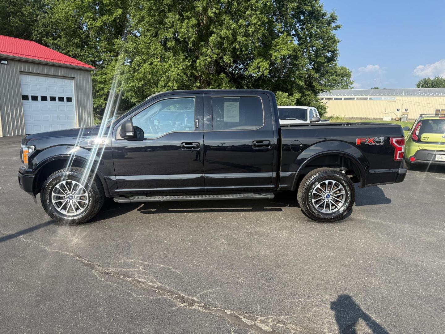 2020 Black /Black Ford F-150 XLT SuperCrew 5.5-ft. Bed 4WD (1FTEW1E43LF) with an 3.5L V6 TWIN TURBO engine, 10 Speed Auto transmission, located at 547 E. Main St., Orwell, OH, 44076, (440) 437-5893, 41.535435, -80.847855 - This 2020 Ford F-150 XLT Crew Cab 4WD with the 3.5L twin-turbo EcoBoost V6 engine and 10-speed automatic transmission offers impressive capability and technology, including a 10,500-pound towing capacity, 375 horsepower, and 470 lb-ft of torque, with selectable driving modes and a locking rear diffe - Photo#16