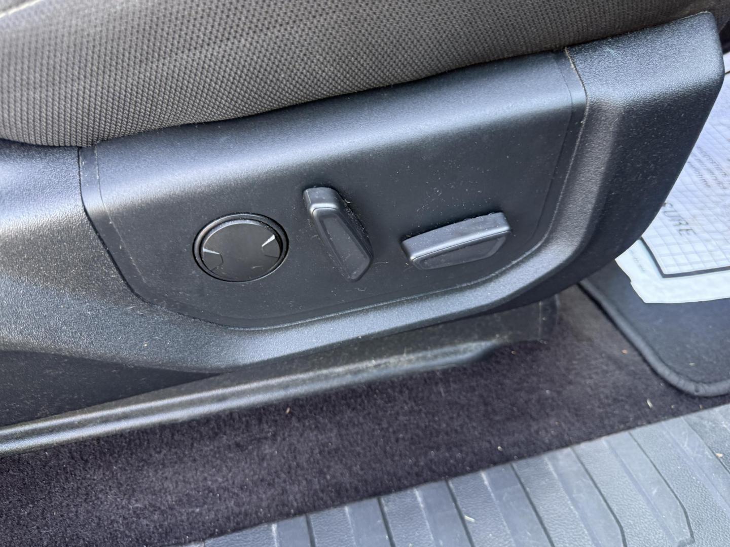 2020 Black /Black Ford F-150 XLT SuperCrew 5.5-ft. Bed 4WD (1FTEW1E43LF) with an 3.5L V6 TWIN TURBO engine, 10 Speed Auto transmission, located at 547 E. Main St., Orwell, OH, 44076, (440) 437-5893, 41.535435, -80.847855 - This 2020 Ford F-150 XLT Crew Cab 4WD with the 3.5L twin-turbo EcoBoost V6 engine and 10-speed automatic transmission offers impressive capability and technology, including a 10,500-pound towing capacity, 375 horsepower, and 470 lb-ft of torque, with selectable driving modes and a locking rear diffe - Photo#46