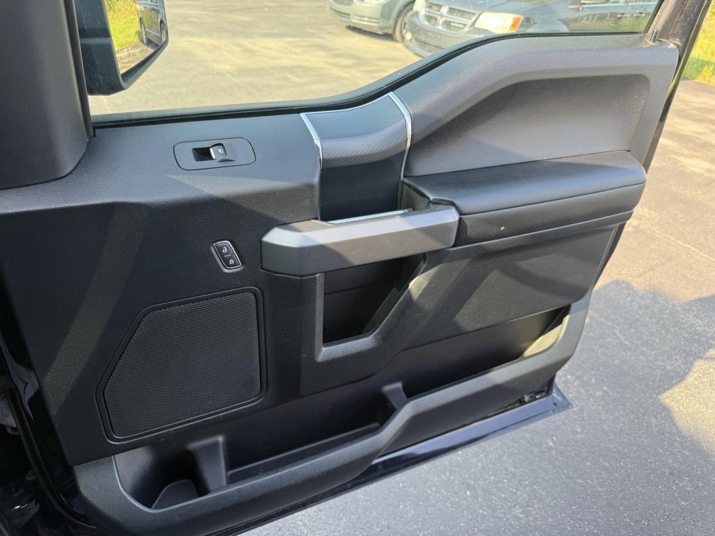 2020 Black /Black Ford F-150 XLT SuperCrew 5.5-ft. Bed 4WD (1FTEW1E43LF) with an 3.5L V6 TWIN TURBO engine, 10 Speed Auto transmission, located at 547 E. Main St., Orwell, OH, 44076, (440) 437-5893, 41.535435, -80.847855 - This 2020 Ford F-150 XLT Crew Cab 4WD with the 3.5L twin-turbo EcoBoost V6 engine and 10-speed automatic transmission offers impressive capability and technology, including a 10,500-pound towing capacity, 375 horsepower, and 470 lb-ft of torque, with selectable driving modes and a locking rear diffe - Photo#49