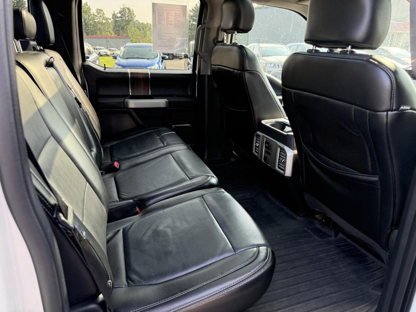 2016 White /Black Ford F-150 Lariat SuperCrew 5.5-ft. Bed 4WD (1FTEW1EG4GF) with an 3.5L V6 TWIN TURBO engine, 6A transmission, located at 11115 Chardon Rd. , Chardon, OH, 44024, (440) 214-9705, 41.580246, -81.241943 - This One Owner 2016 Ford F-150 Lariat Crew Cab is a high-performance pickup truck featuring a 3.5L twin-turbo EcoBoost V6 engine, producing 365 HP and 420 lb-ft of torque, paired with a 6-speed automatic transmission and 3.55 gearing. It boasts a luxurious leather interior with heated and cooled pow - Photo#49