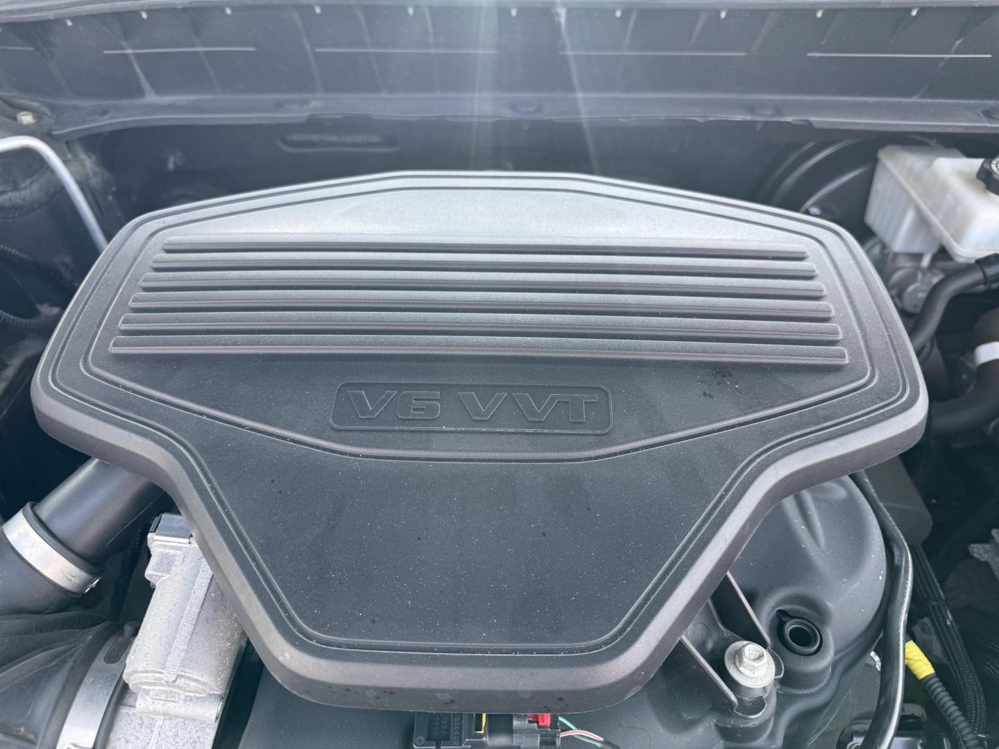 2020 Gray /Black Chevrolet Blazer 2LT AWD (3GNKBHRS9LS) with an 3.6L V6 DOHC 24V engine, 9A transmission, located at 547 E. Main St., Orwell, OH, 44076, (440) 437-5893, 41.535435, -80.847855 - This 2020 Chevrolet Blazer 2LT AWD is a sporty midsize SUV powered by a 3.6L V6 engine and 9-speed automatic transmission, delivering a robust 0-60 mph time of 6.1 seconds and a 4,500-pound towing capacity. It features a power driver’s seat, heated front seats, dual-zone automatic climate control, - Photo#16