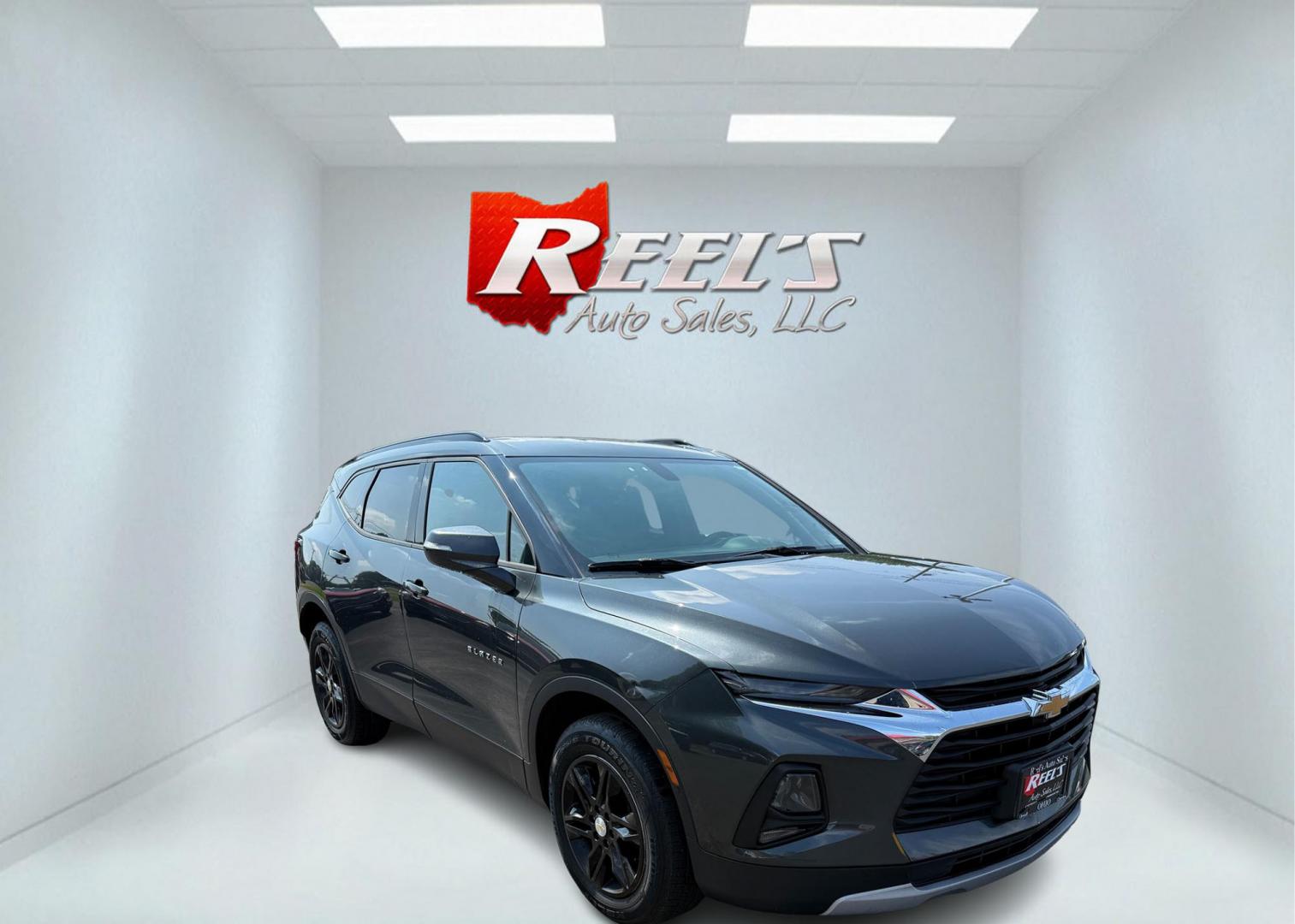 2020 Gray /Black Chevrolet Blazer 2LT AWD (3GNKBHRS9LS) with an 3.6L V6 DOHC 24V engine, Automatic transmission, located at 547 E. Main St., Orwell, OH, 44076, (440) 437-5893, 41.535435, -80.847855 - 2020 Chevrolet Blazer LT AWD – Bold Performance, Advanced Safety, and Premium Comfort Elevate your drive with the dynamic style and confidence of this 2020 Chevrolet Blazer LT AWD. Under the hood, the powerful 3.6L V6 engine and advanced 9-speed automatic transmission deliver exhilarating perfo - Photo#2