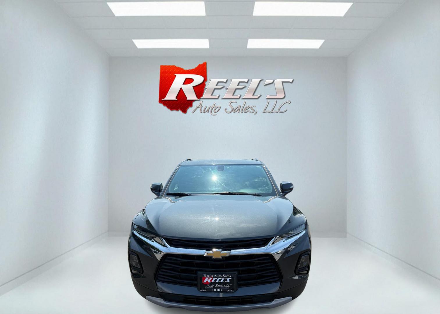 2020 Gray /Black Chevrolet Blazer 2LT AWD (3GNKBHRS9LS) with an 3.6L V6 DOHC 24V engine, Automatic transmission, located at 547 E. Main St., Orwell, OH, 44076, (440) 437-5893, 41.535435, -80.847855 - 2020 Chevrolet Blazer LT AWD – Bold Performance, Advanced Safety, and Premium Comfort Elevate your drive with the dynamic style and confidence of this 2020 Chevrolet Blazer LT AWD. Under the hood, the powerful 3.6L V6 engine and advanced 9-speed automatic transmission deliver exhilarating perfo - Photo#1