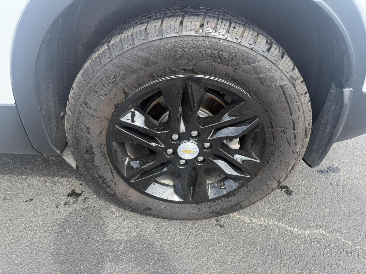 2021 White /Black Chevrolet Blazer 2LT AWD (3GNKBHRS1MS) with an 3.6L V6 DOHC 24V engine, 9A transmission, located at 547 E. Main St., Orwell, OH, 44076, (440) 437-5893, 41.535435, -80.847855 - This 2021 Chevrolet Blazer 2LT AWD is a sporty midsize SUV powered by a 3.6L V6 engine and 9-speed automatic transmission, delivering a robust 0-60 mph time of 6.1 seconds and a 4,500-pound towing capacity. It features a power driver’s seat, heated front seats, dual-zone automatic climate control, - Photo#12