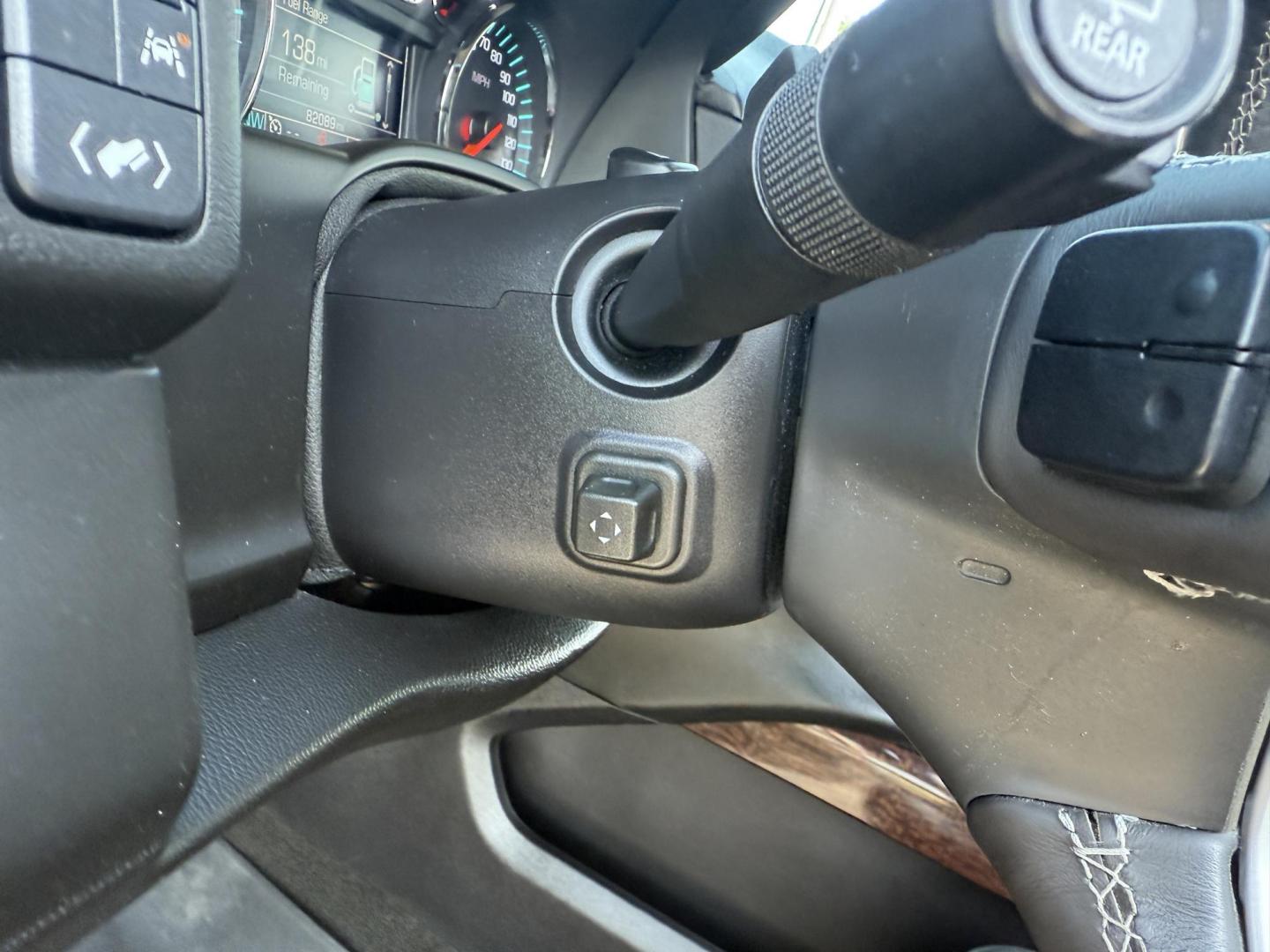 2017 Black /Black GMC Yukon SLT 4WD (1GKS2BKC9HR) with an 5.3L V8 OHV 16V FFV engine, 6A transmission, located at 11115 Chardon Rd. , Chardon, OH, 44024, (440) 214-9705, 41.580246, -81.241943 - This 2017 GMC Yukon SLT 4WD is a full-size SUV powered by a 5.3L EcoTec3 V8 engine and 6-speed automatic transmission with 3.08 gearing, offering a 6,200-pound towing capacity and FlexFuel capability. It features a luxurious leather interior with heated and cooled power front seats, heated second-r - Photo#25