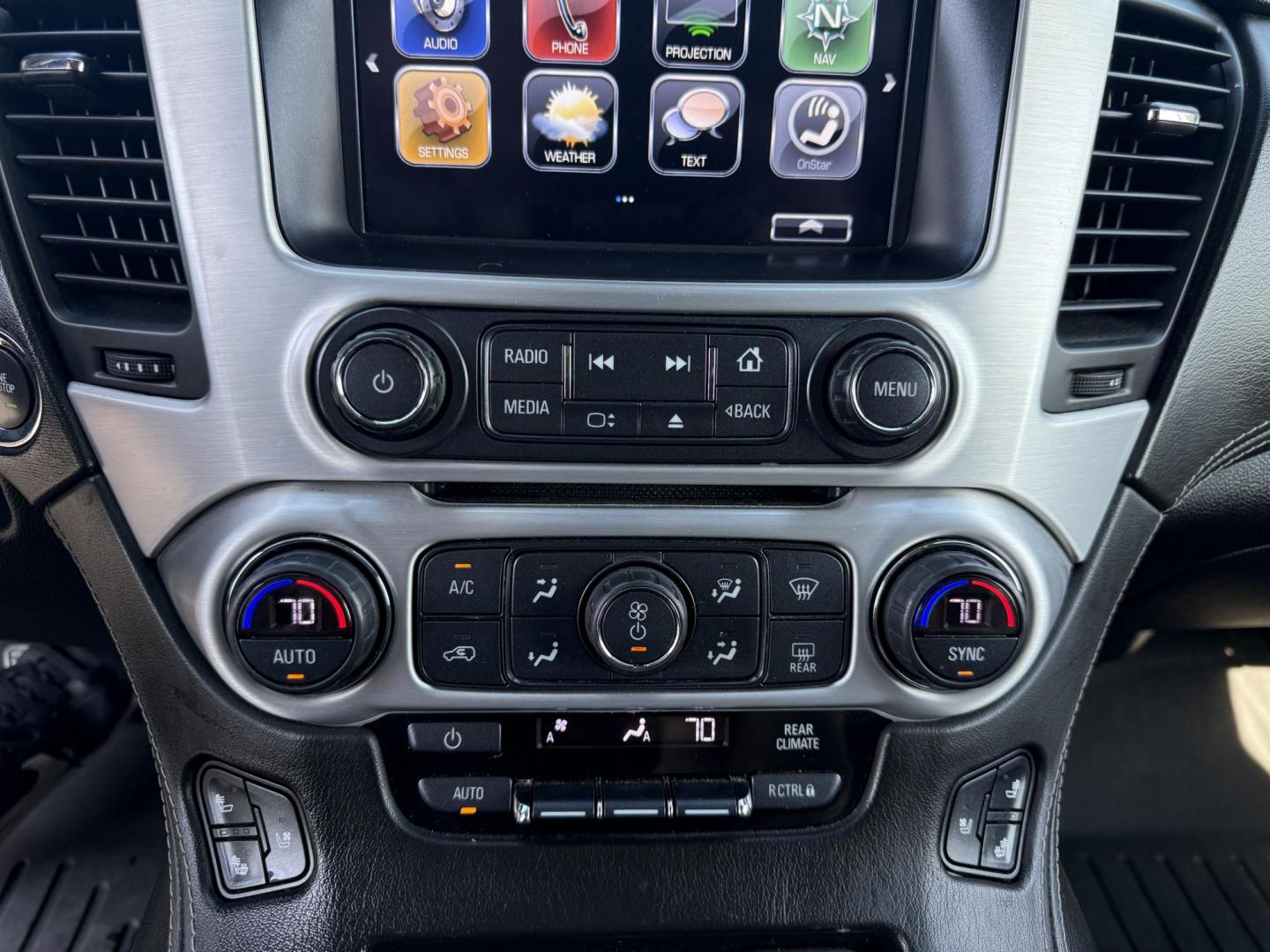 2017 Black /Black GMC Yukon SLT 4WD (1GKS2BKC9HR) with an 5.3L V8 OHV 16V FFV engine, 6A transmission, located at 11115 Chardon Rd. , Chardon, OH, 44024, (440) 214-9705, 41.580246, -81.241943 - This 2017 GMC Yukon SLT 4WD is a full-size SUV powered by a 5.3L EcoTec3 V8 engine and 6-speed automatic transmission with 3.08 gearing, offering a 6,200-pound towing capacity and FlexFuel capability. It features a luxurious leather interior with heated and cooled power front seats, heated second-r - Photo#31