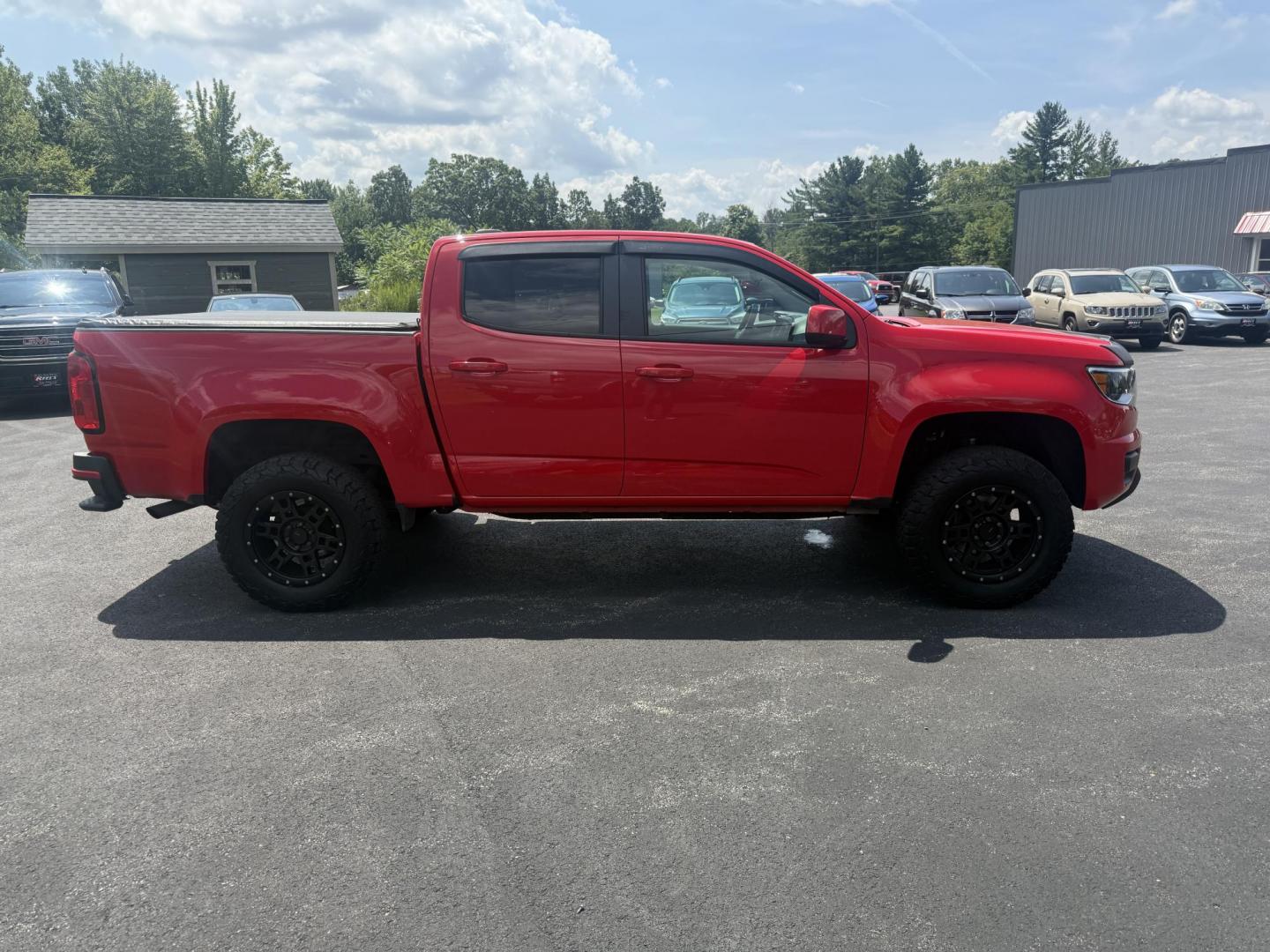 2020 Red /Gray Chevrolet Colorado Work Truck Crew Cab 4WD Short Box (1GCGTBEN3L1) with an 3.6L V6 DOHC 24V GAS engine, 8-Speed Automatic transmission, located at 11115 Chardon Rd. , Chardon, OH, 44024, (440) 214-9705, 41.580246, -81.241943 - This One Owner 2020 Chevrolet Colorado Work Truck Crew Cab 4WD with the 3.6L V6 engine and 8-speed automatic transmission offers strong performance and capability, especially with its 3.42 rear axle gearing for balanced power and efficiency. This model features a 7.0" touchscreen infotainment system - Photo#6