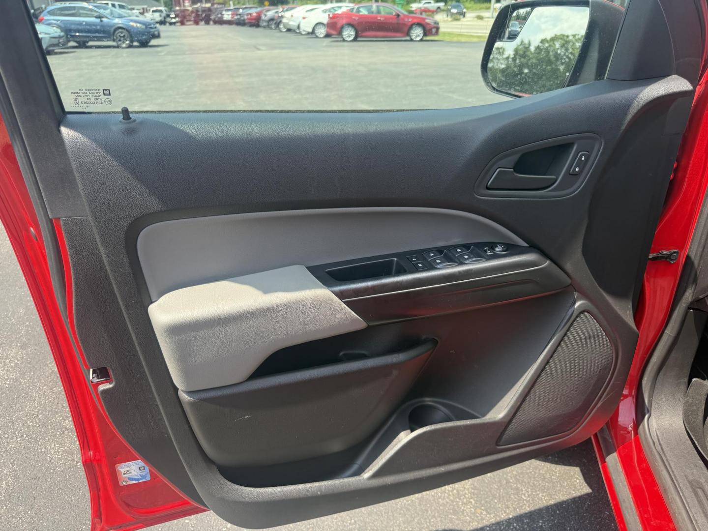 2020 Red /Gray Chevrolet Colorado Work Truck Crew Cab 4WD Short Box (1GCGTBEN3L1) with an 3.6L V6 DOHC 24V GAS engine, 8-Speed Automatic transmission, located at 11115 Chardon Rd. , Chardon, OH, 44024, (440) 214-9705, 41.580246, -81.241943 - This One Owner 2020 Chevrolet Colorado Work Truck Crew Cab 4WD with the 3.6L V6 engine and 8-speed automatic transmission offers strong performance and capability, especially with its 3.42 rear axle gearing for balanced power and efficiency. This model features a 7.0" touchscreen infotainment system - Photo#18