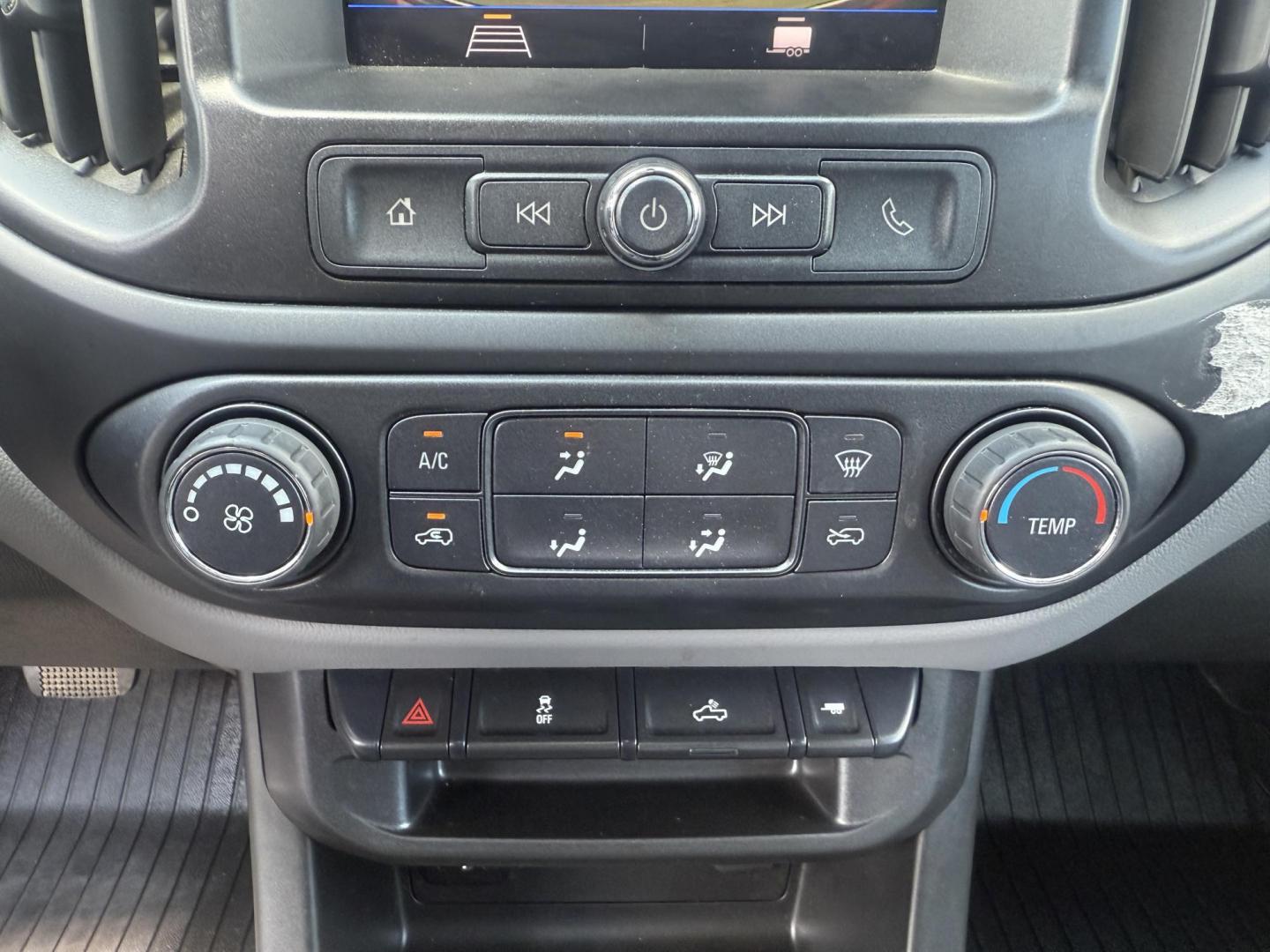 2020 Red /Gray Chevrolet Colorado Work Truck Crew Cab 4WD Short Box (1GCGTBEN3L1) with an 3.6L V6 DOHC 24V GAS engine, 8-Speed Automatic transmission, located at 11115 Chardon Rd. , Chardon, OH, 44024, (440) 214-9705, 41.580246, -81.241943 - This One Owner 2020 Chevrolet Colorado Work Truck Crew Cab 4WD with the 3.6L V6 engine and 8-speed automatic transmission offers strong performance and capability, especially with its 3.42 rear axle gearing for balanced power and efficiency. This model features a 7.0" touchscreen infotainment system - Photo#30