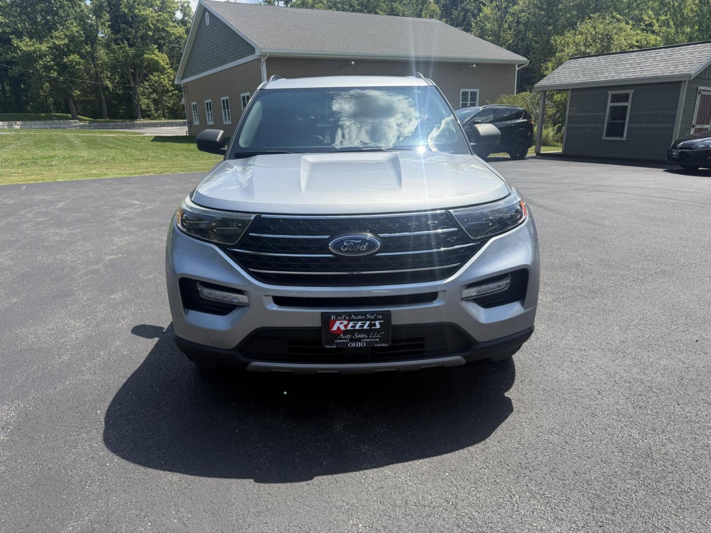 2020 Silver /Black Ford Explorer XLT AWD (1FMSK8DH4LG) with an 2.3L I4 DOHC 16V Turbo engine, 10A transmission, located at 11115 Chardon Rd. , Chardon, OH, 44024, (440) 214-9705, 41.580246, -81.241943 - This 2020 Ford Explorer XLT 4WD with the 2.3L turbocharged I4 EcoBoost engine and 10-speed automatic transmission offers a blend of performance and efficiency, achieving up to 27 MPG highway. It features a leather interior with power and heated front seats, heated second-row captain’s chairs, and - Photo#1