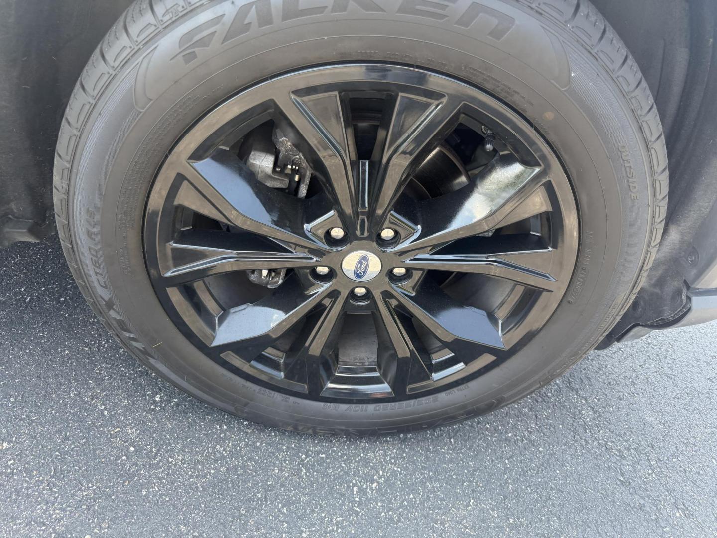 2020 Silver /Black Ford Explorer XLT AWD (1FMSK8DH4LG) with an 2.3L I4 DOHC 16V Turbo engine, 10A transmission, located at 11115 Chardon Rd. , Chardon, OH, 44024, (440) 214-9705, 41.580246, -81.241943 - This 2020 Ford Explorer XLT 4WD with the 2.3L turbocharged I4 EcoBoost engine and 10-speed automatic transmission offers a blend of performance and efficiency, achieving up to 27 MPG highway. It features a leather interior with power and heated front seats, heated second-row captain’s chairs, and - Photo#4
