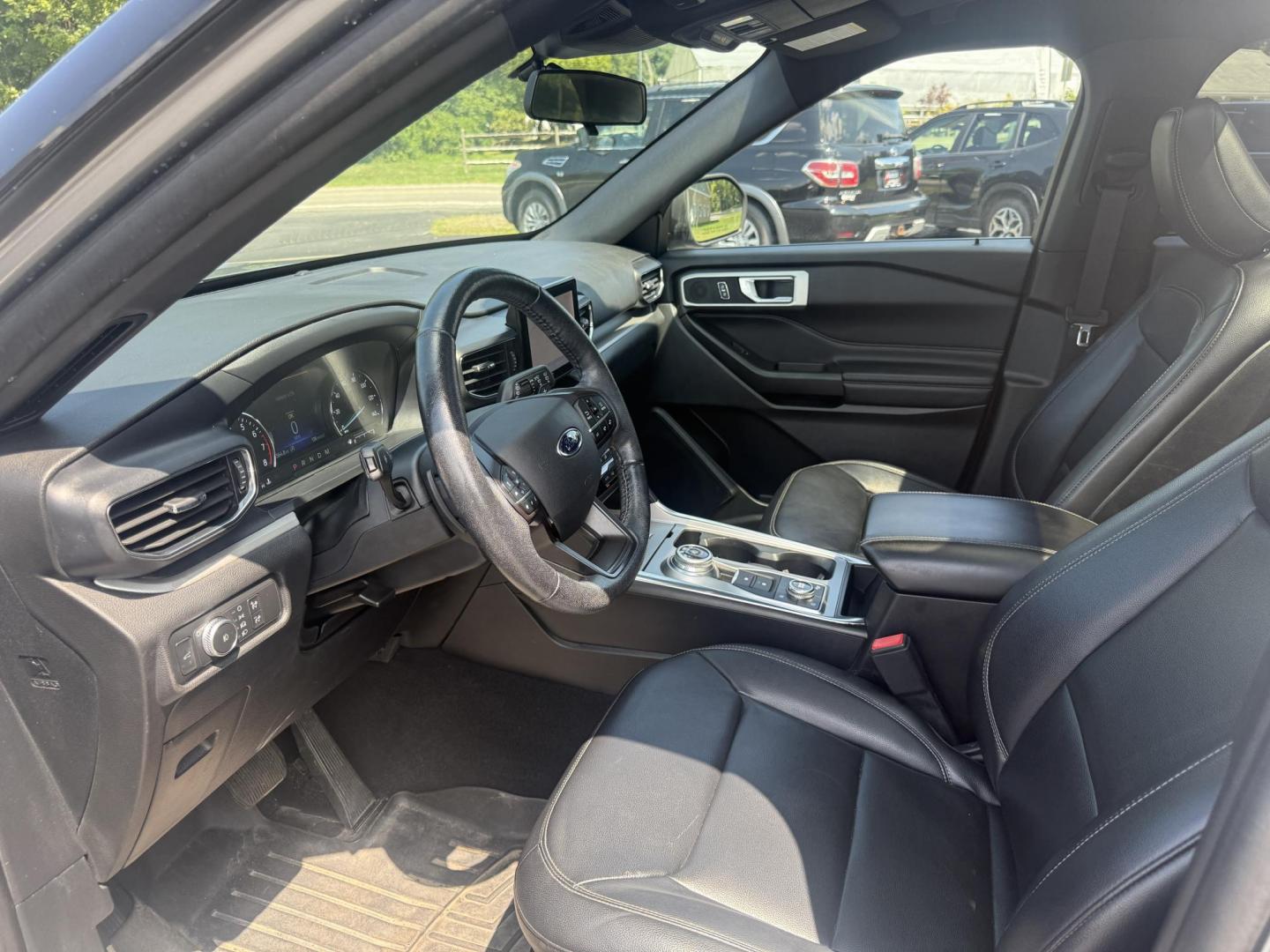 2020 Silver /Black Ford Explorer XLT AWD (1FMSK8DH4LG) with an 2.3L I4 DOHC 16V Turbo engine, 10A transmission, located at 11115 Chardon Rd. , Chardon, OH, 44024, (440) 214-9705, 41.580246, -81.241943 - This 2020 Ford Explorer XLT 4WD with the 2.3L turbocharged I4 EcoBoost engine and 10-speed automatic transmission offers a blend of performance and efficiency, achieving up to 27 MPG highway. It features a leather interior with power and heated front seats, heated second-row captain’s chairs, and - Photo#16