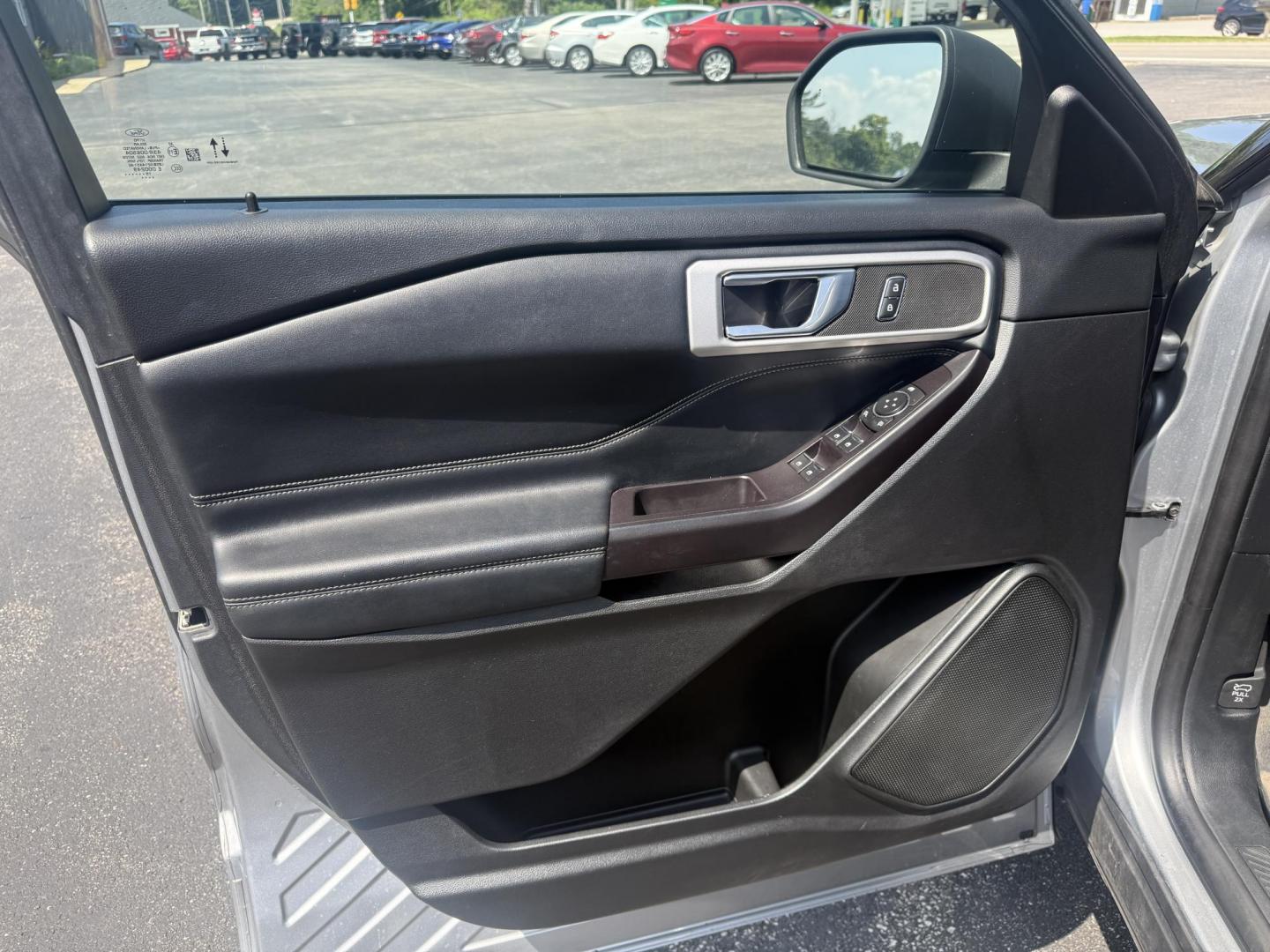 2020 Silver /Black Ford Explorer XLT AWD (1FMSK8DH4LG) with an 2.3L I4 DOHC 16V Turbo engine, 10A transmission, located at 11115 Chardon Rd. , Chardon, OH, 44024, (440) 214-9705, 41.580246, -81.241943 - This 2020 Ford Explorer XLT 4WD with the 2.3L turbocharged I4 EcoBoost engine and 10-speed automatic transmission offers a blend of performance and efficiency, achieving up to 27 MPG highway. It features a leather interior with power and heated front seats, heated second-row captain’s chairs, and - Photo#17