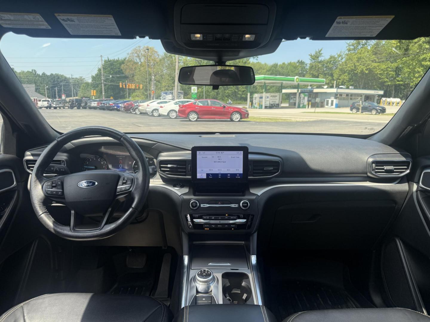2020 Silver /Black Ford Explorer XLT AWD (1FMSK8DH4LG) with an 2.3L I4 DOHC 16V Turbo engine, 10A transmission, located at 11115 Chardon Rd. , Chardon, OH, 44024, (440) 214-9705, 41.580246, -81.241943 - This 2020 Ford Explorer XLT 4WD with the 2.3L turbocharged I4 EcoBoost engine and 10-speed automatic transmission offers a blend of performance and efficiency, achieving up to 27 MPG highway. It features a leather interior with power and heated front seats, heated second-row captain’s chairs, and - Photo#36