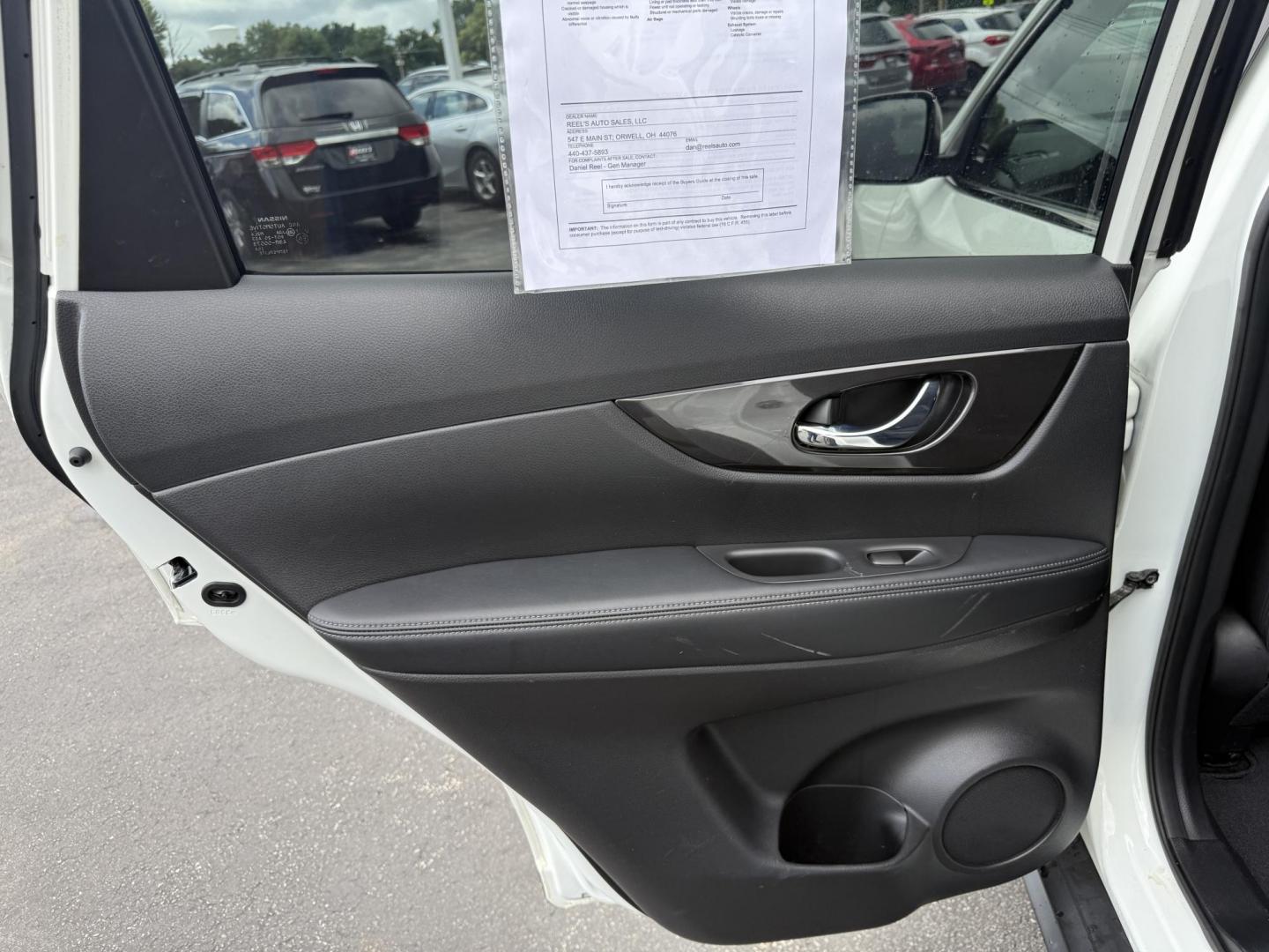 2019 White /Black Nissan Rogue SL AWD (JN8AT2MV6KW) with an 2.5L I4 DOHC 16V engine, Automatic transmission, located at 547 E. Main St., Orwell, OH, 44076, (440) 437-5893, 41.535435, -80.847855 - This 2019 Nissan Rogue SV AWD offers a fuel-efficient 2.5L I4 engine with an impressive 32 MPG highway rating and features a suite of advanced safety technologies, including Forward Collision Warning, Adaptive Cruise Control, Lane Keep Assist, Blind Spot Monitoring, and a 360-degree camera. Comfort - Photo#36