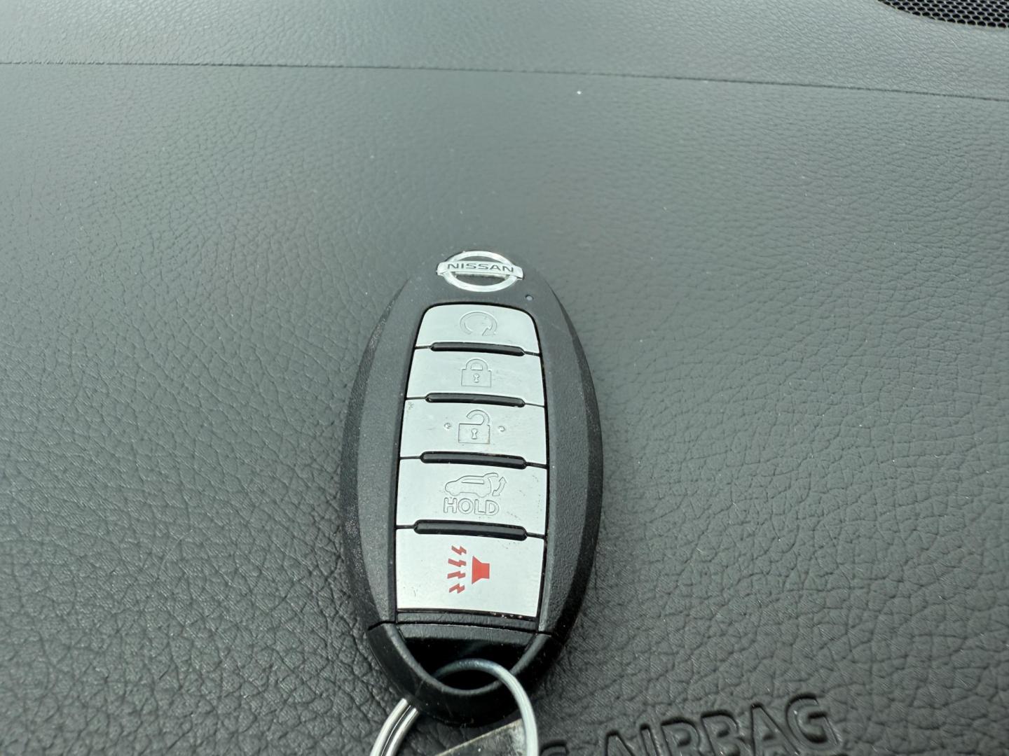 2019 White /Black Nissan Rogue SL AWD (JN8AT2MV6KW) with an 2.5L I4 DOHC 16V engine, Automatic transmission, located at 547 E. Main St., Orwell, OH, 44076, (440) 437-5893, 41.535435, -80.847855 - This 2019 Nissan Rogue SV AWD offers a fuel-efficient 2.5L I4 engine with an impressive 32 MPG highway rating and features a suite of advanced safety technologies, including Forward Collision Warning, Adaptive Cruise Control, Lane Keep Assist, Blind Spot Monitoring, and a 360-degree camera. Comfort - Photo#44