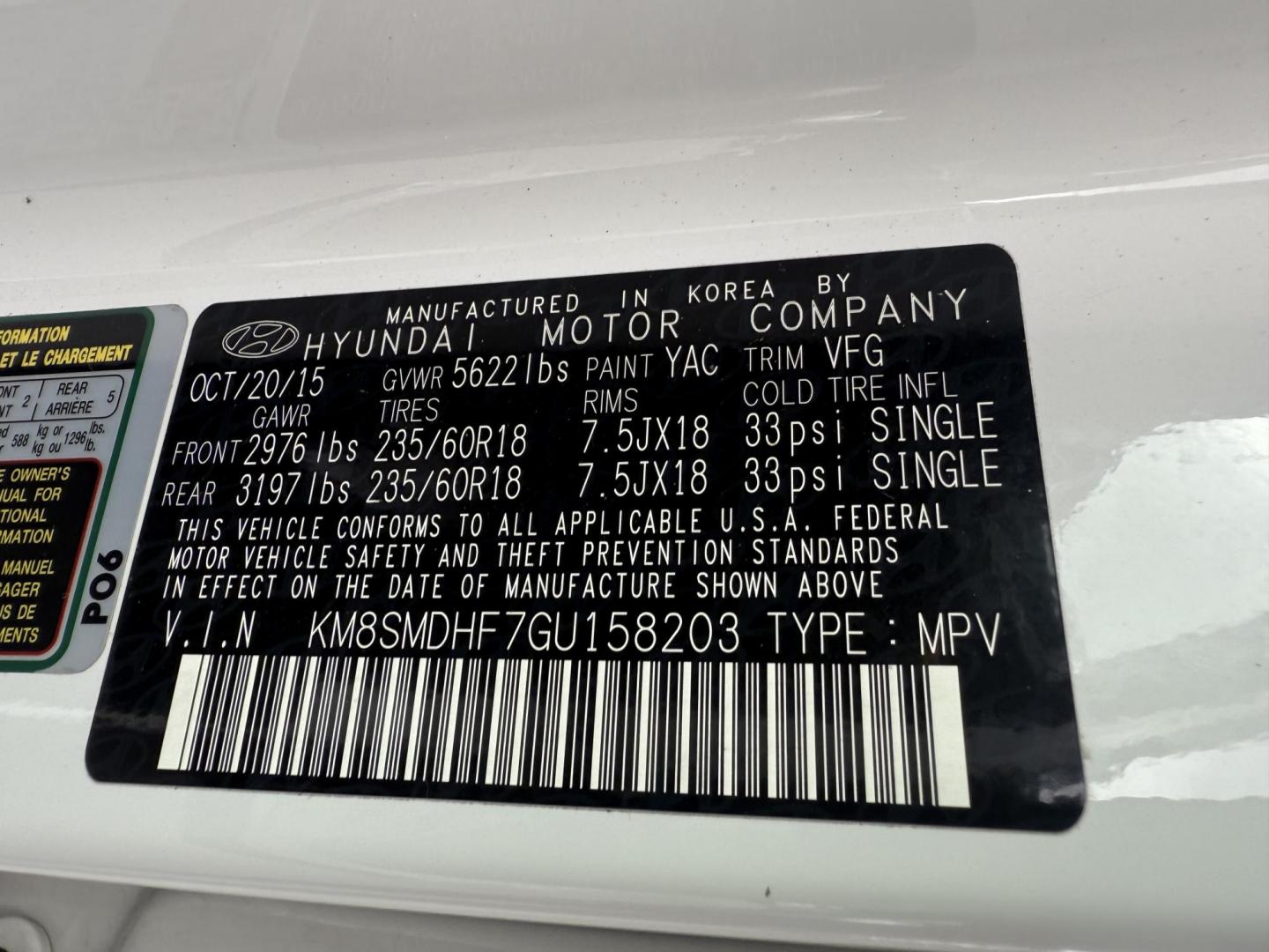 2016 White /Gray Hyundai Santa Fe SE AWD (KM8SMDHF7GU) with an 3.3L V6 DOHC 24V engine, 6A transmission, located at 547 E. Main St., Orwell, OH, 44076, (440) 437-5893, 41.535435, -80.847855 - Photo#21
