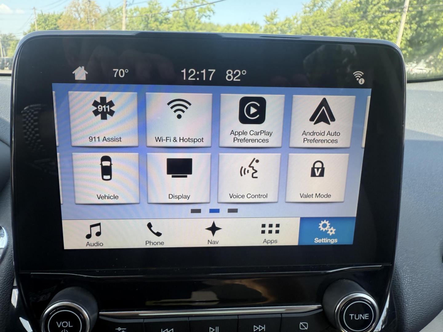 2018 Silver /Gray Ford EcoSport Titanium AWD (MAJ6P1WL0JC) with an 2.0L I4 DOHC 16V engine, 6-Speed Automatic transmission, located at 11115 Chardon Rd. , Chardon, OH, 44024, (440) 214-9705, 41.580246, -81.241943 - This 2018 Ford EcoSport Titanium 4WD features a 2.0L I4 engine paired with a 6-speed automatic transmission, delivering up to 29 MPG on the highway. It boasts a leather interior with heated front seats, a single-zone automatic climate control system, and a premium B&O sound system. Technological ame - Photo#26