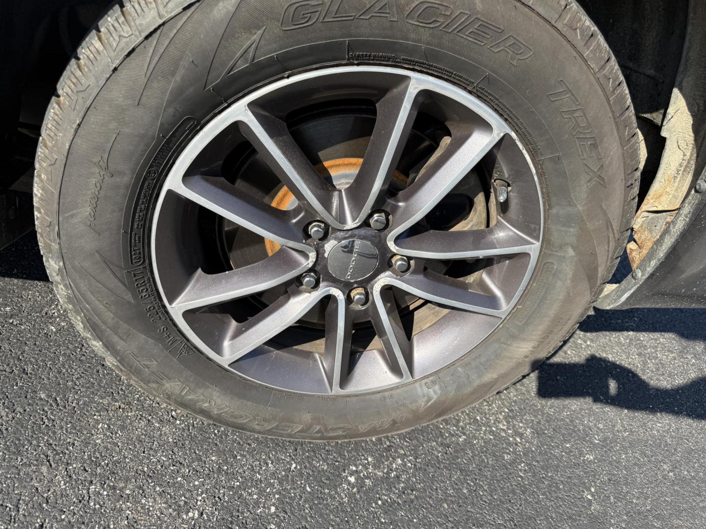 2017 Gray /Black Dodge Grand Caravan SE (2C4RDGBG0HR) with an 3.6L V6 DOHC 24V FFV engine, 6A transmission, located at 11115 Chardon Rd. , Chardon, OH, 44024, (440) 214-9705, 41.580246, -81.241943 - This 2017 Dodge Grand Caravan SE is a versatile minivan powered by a 3.6L Pentastar V6 engine with a 6-speed automatic transmission, offering practical features like daytime running lights, flex-fuel capability, and a power driver's seat. It provides comfortable seating with 2nd-row captain’s chai - Photo#11