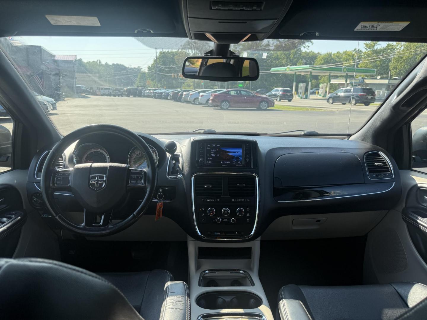 2019 Gray /Black Dodge Grand Caravan SXT (2C4RDGCGXKR) with an 3.6L V6 DOHC 24V FFV engine, 6A transmission, located at 11115 Chardon Rd. , Chardon, OH, 44024, (440) 214-9705, 41.580246, -81.241943 - This 2019 Dodge Grand Caravan SXT features a 3.6L Pentastar V6 engine paired with a 6-speed automatic transmission, offering flex-fuel capability for added versatility. It comes equipped with a 6.5" touchscreen infotainment system, Stow 'n Go seating for flexible cargo and passenger arrangements, an - Photo#30