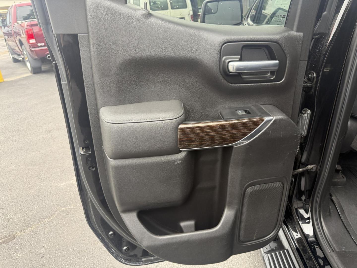 2019 Black /Black GMC Sierra 1500 SLE Double Cab 4WD (1GTR9BED1KZ) with an 5.3L V8 OHV 16V engine, 6A transmission, located at 547 E. Main St., Orwell, OH, 44076, (440) 437-5893, 41.535435, -80.847855 - This One Owner 2019 GMC Sierra 1500 SLE Double Cab, equipped with a powerful 5.3L EcoTec3 V8 engine and an 8-speed automatic transmission, features the X31 Offroad Package, G80 locking rear differential, and 3.23 gearing, giving it a robust 9,400-pound towing capacity. Comfort and technology highlig - Photo#38