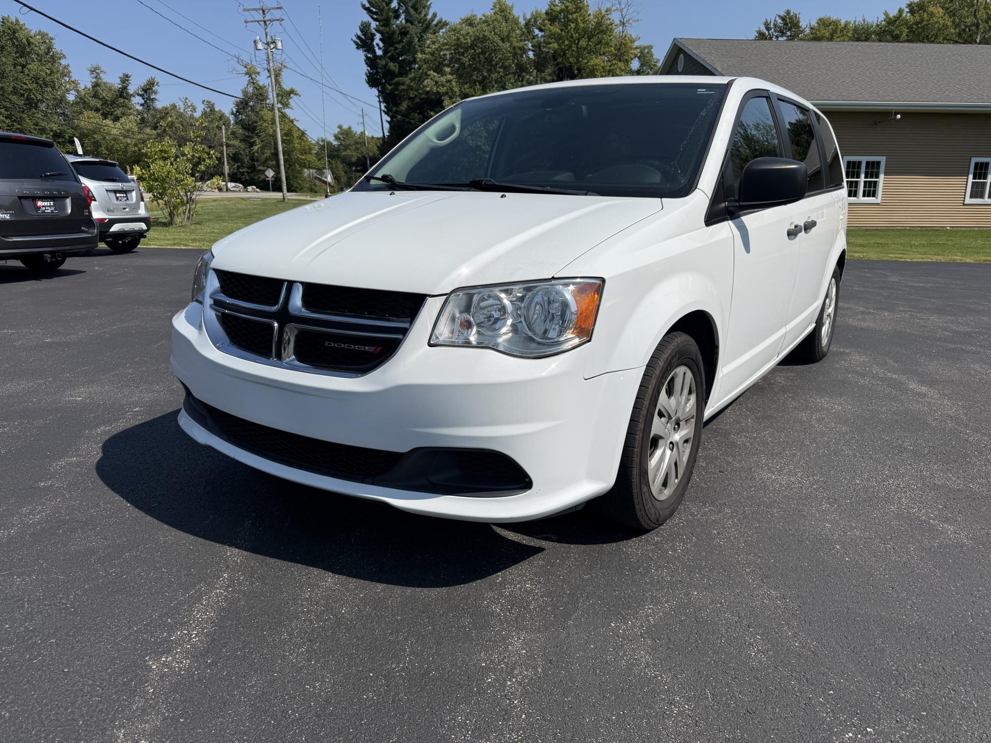 photo of 2020 Dodge Grand Caravan SE