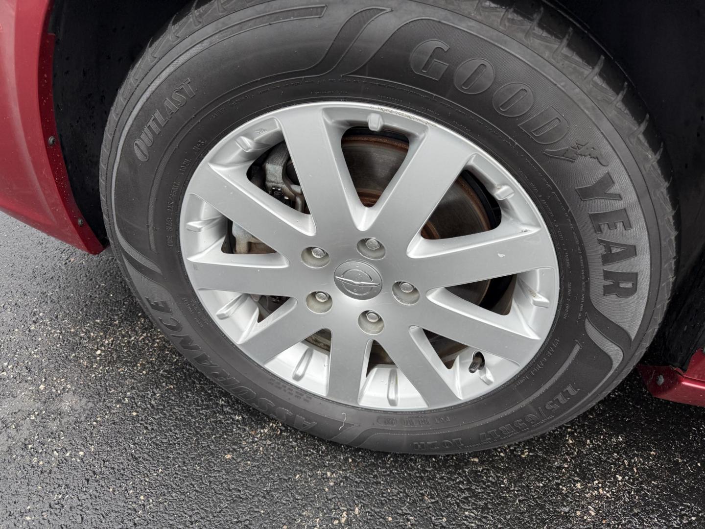 2015 Red /Tan Chrysler Town & Country Touring (2C4RC1BG5FR) with an 3.6L V6 DOHC 24V engine, 6-Speed Automatic transmission, located at 547 E. Main St., Orwell, OH, 44076, (440) 437-5893, 41.535435, -80.847855 - This 2015 Chrysler Town & Country Touring came from Maryland and it shows underneath, equipped with a 3.6L Pentastar V6 engine and 6-speed automatic transmission, offers a luxurious and versatile minivan experience with features like leather interior, tri-zone automatic climate control, power driver - Photo#13