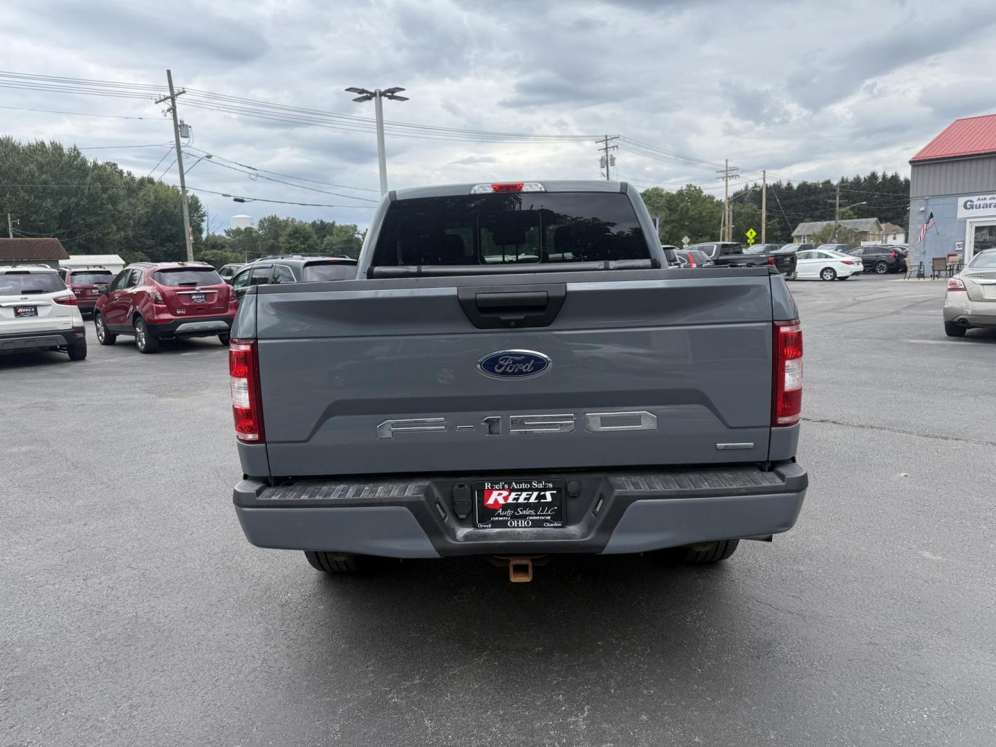 2019 Gray /Black Ford F-150 XLT SuperCrew 5.5-ft. Bed 4WD (1FTEW1EP8KF) with an 2.7L V6 DOHC 24V TWIN TURBO engine, 10 Speed Automatic Transmission transmission, located at 547 E. Main St., Orwell, OH, 44076, (440) 437-5893, 41.535435, -80.847855 - This 2019 Ford F-150 XLT Crew Cab with the 2.7L Twin Turbo EcoBoost V6 and 10-speed automatic transmission offers a strong blend of power and efficiency, delivering 24 MPG on the highway and a towing capacity of 7,600 lbs—ideal for both daily driving and moderate hauling needs. Equipped with 3.55 - Photo#8