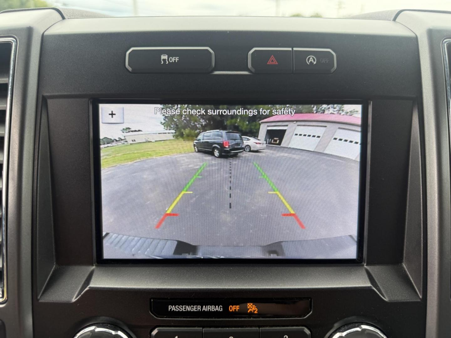 2019 Gray /Black Ford F-150 XLT SuperCrew 5.5-ft. Bed 4WD (1FTEW1EP8KF) with an 2.7L V6 DOHC 24V TWIN TURBO engine, 10 Speed Automatic Transmission transmission, located at 547 E. Main St., Orwell, OH, 44076, (440) 437-5893, 41.535435, -80.847855 - This 2019 Ford F-150 XLT Crew Cab with the 2.7L Twin Turbo EcoBoost V6 and 10-speed automatic transmission offers a strong blend of power and efficiency, delivering 24 MPG on the highway and a towing capacity of 7,600 lbs—ideal for both daily driving and moderate hauling needs. Equipped with 3.55 - Photo#29