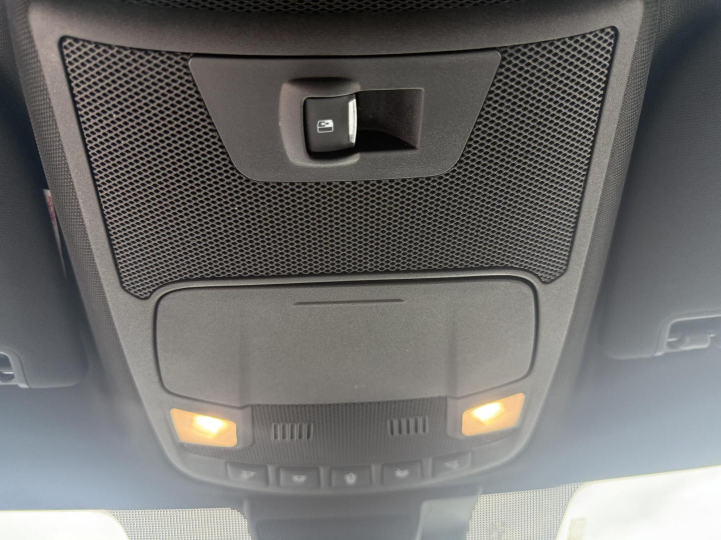 2019 Gray /Black Ford F-150 XLT SuperCrew 5.5-ft. Bed 4WD (1FTEW1EP8KF) with an 2.7L V6 DOHC 24V TWIN TURBO engine, 10 Speed Automatic Transmission transmission, located at 547 E. Main St., Orwell, OH, 44076, (440) 437-5893, 41.535435, -80.847855 - This 2019 Ford F-150 XLT Crew Cab with the 2.7L Twin Turbo EcoBoost V6 and 10-speed automatic transmission offers a strong blend of power and efficiency, delivering 24 MPG on the highway and a towing capacity of 7,600 lbs—ideal for both daily driving and moderate hauling needs. Equipped with 3.55 - Photo#35