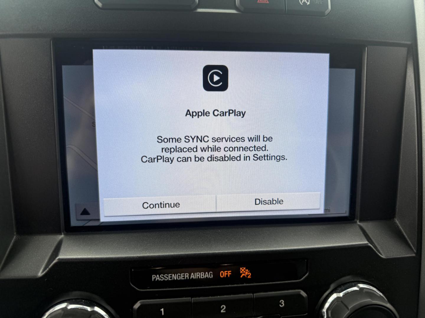 2019 Gray /Black Ford F-150 XLT SuperCrew 5.5-ft. Bed 4WD (1FTEW1EP8KF) with an 2.7L V6 DOHC 24V TWIN TURBO engine, 10 Speed Automatic Transmission transmission, located at 547 E. Main St., Orwell, OH, 44076, (440) 437-5893, 41.535435, -80.847855 - This 2019 Ford F-150 XLT Crew Cab with the 2.7L Twin Turbo EcoBoost V6 and 10-speed automatic transmission offers a strong blend of power and efficiency, delivering 24 MPG on the highway and a towing capacity of 7,600 lbs—ideal for both daily driving and moderate hauling needs. Equipped with 3.55 - Photo#37