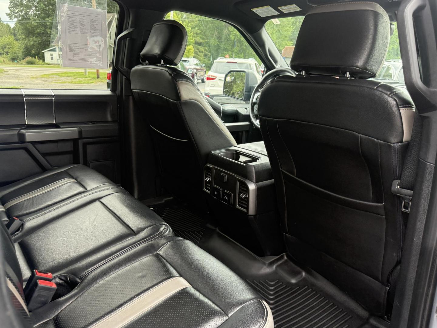 2019 Gray /Black Ford F-150 XLT SuperCrew 5.5-ft. Bed 4WD (1FTEW1EP8KF) with an 2.7L V6 DOHC 24V TWIN TURBO engine, 10 Speed Automatic Transmission transmission, located at 547 E. Main St., Orwell, OH, 44076, (440) 437-5893, 41.535435, -80.847855 - This 2019 Ford F-150 XLT Crew Cab with the 2.7L Twin Turbo EcoBoost V6 and 10-speed automatic transmission offers a strong blend of power and efficiency, delivering 24 MPG on the highway and a towing capacity of 7,600 lbs—ideal for both daily driving and moderate hauling needs. Equipped with 3.55 - Photo#44