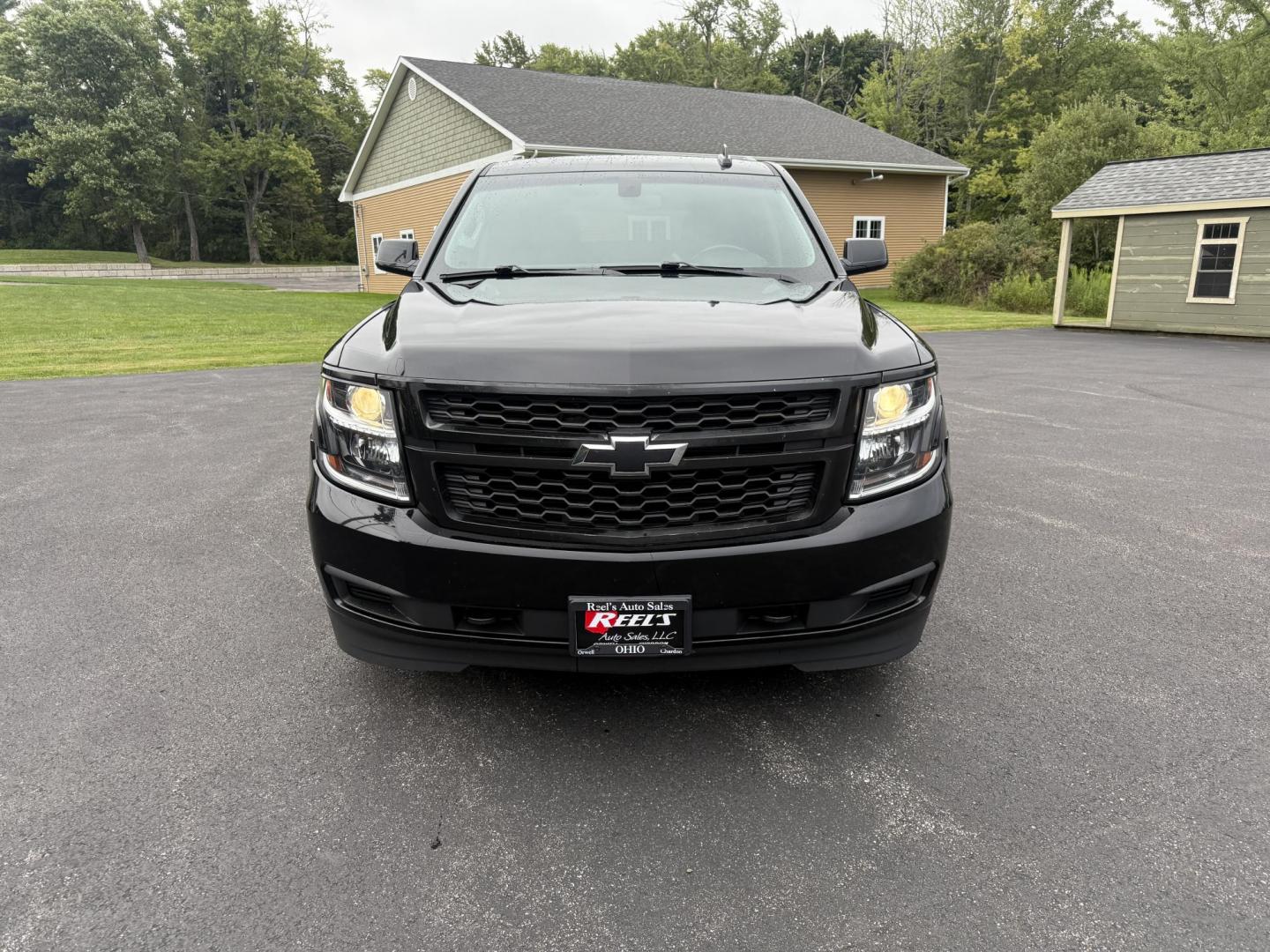 2019 Black /Black Chevrolet Tahoe LS 4WD (1GNSKAKC1KR) with an 5.3L V8 OHV 16V engine, 6A transmission, located at 11115 Chardon Rd. , Chardon, OH, 44024, (440) 214-9705, 41.580246, -81.241943 - This 2019 Chevrolet Tahoe LS 4WD features a robust 5.3L EcoTec3 V8 engine paired with a 6-speed automatic transmission and 3.08 gearing, offering solid performance and a 6,200-pound towing capacity—suitable for family trips and light towing tasks. It comes well-equipped with power front seats, tri - Photo#1