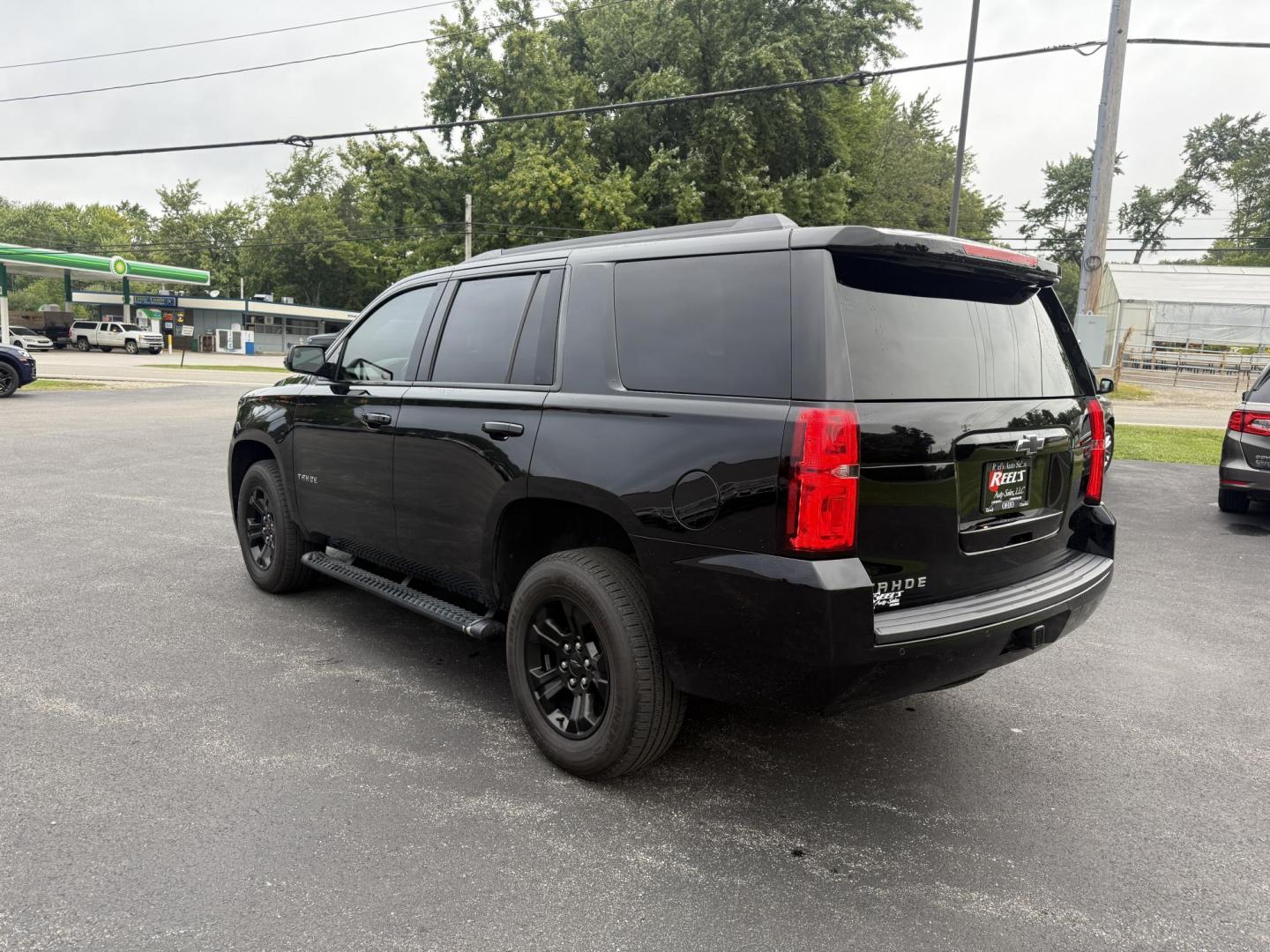 2019 Black /Black Chevrolet Tahoe LS 4WD (1GNSKAKC1KR) with an 5.3L V8 OHV 16V engine, 6A transmission, located at 11115 Chardon Rd. , Chardon, OH, 44024, (440) 214-9705, 41.580246, -81.241943 - This 2019 Chevrolet Tahoe LS 4WD features a robust 5.3L EcoTec3 V8 engine paired with a 6-speed automatic transmission and 3.08 gearing, offering solid performance and a 6,200-pound towing capacity—suitable for family trips and light towing tasks. It comes well-equipped with power front seats, tri - Photo#9