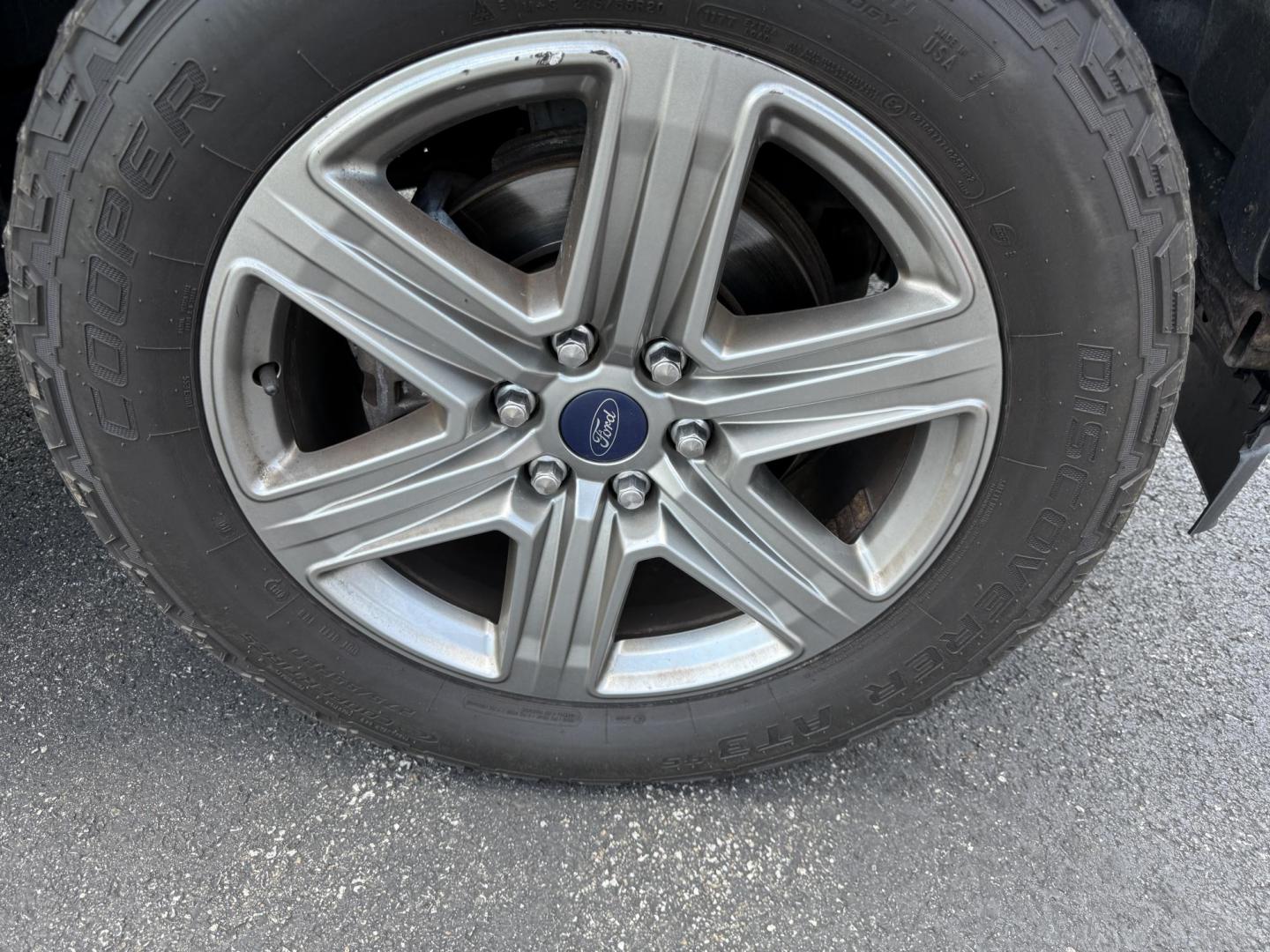 2018 Black /Black Ford F-150 XLT SuperCrew 5.5-ft. Bed 4WD (1FTEW1EP8JF) with an 2.7L V6 DOHC 24V TWIN TURBO engine, 10 Speed Auto transmission, located at 11115 Chardon Rd. , Chardon, OH, 44024, (440) 214-9705, 41.580246, -81.241943 - Photo#4