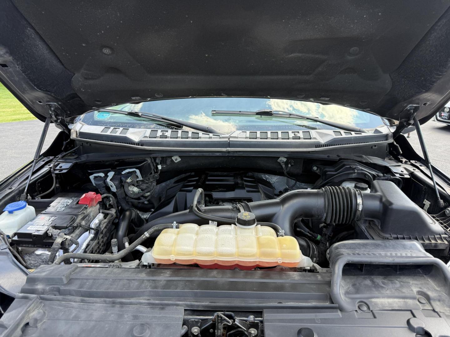 2018 Black /Black Ford F-150 XLT SuperCrew 5.5-ft. Bed 4WD (1FTEW1EP8JF) with an 2.7L V6 DOHC 24V TWIN TURBO engine, 10 Speed Auto transmission, located at 11115 Chardon Rd. , Chardon, OH, 44024, (440) 214-9705, 41.580246, -81.241943 - Photo#15