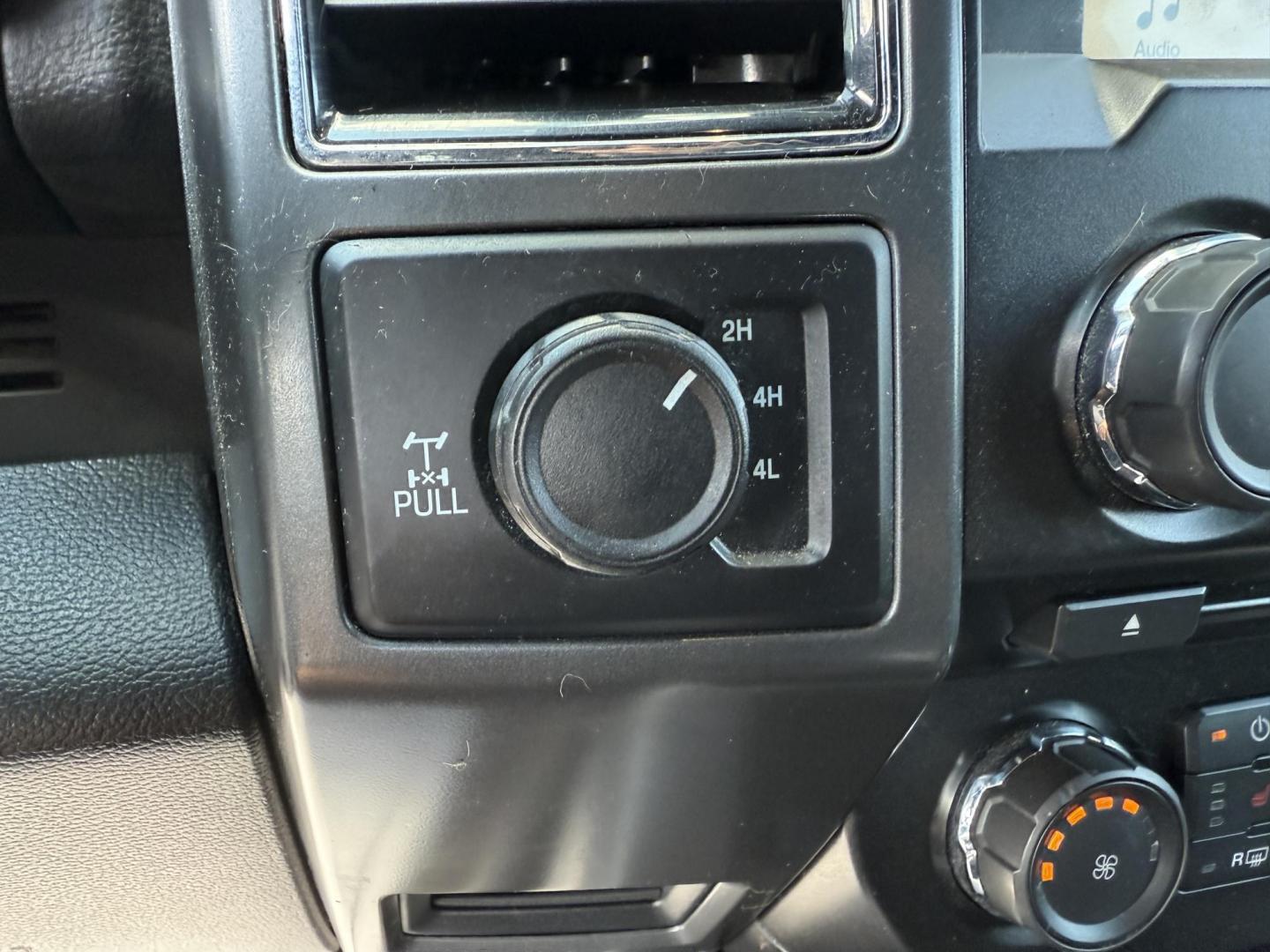 2018 Black /Black Ford F-150 XLT SuperCrew 5.5-ft. Bed 4WD (1FTEW1EP8JF) with an 2.7L V6 DOHC 24V TWIN TURBO engine, 10 Speed Auto transmission, located at 11115 Chardon Rd. , Chardon, OH, 44024, (440) 214-9705, 41.580246, -81.241943 - Photo#27